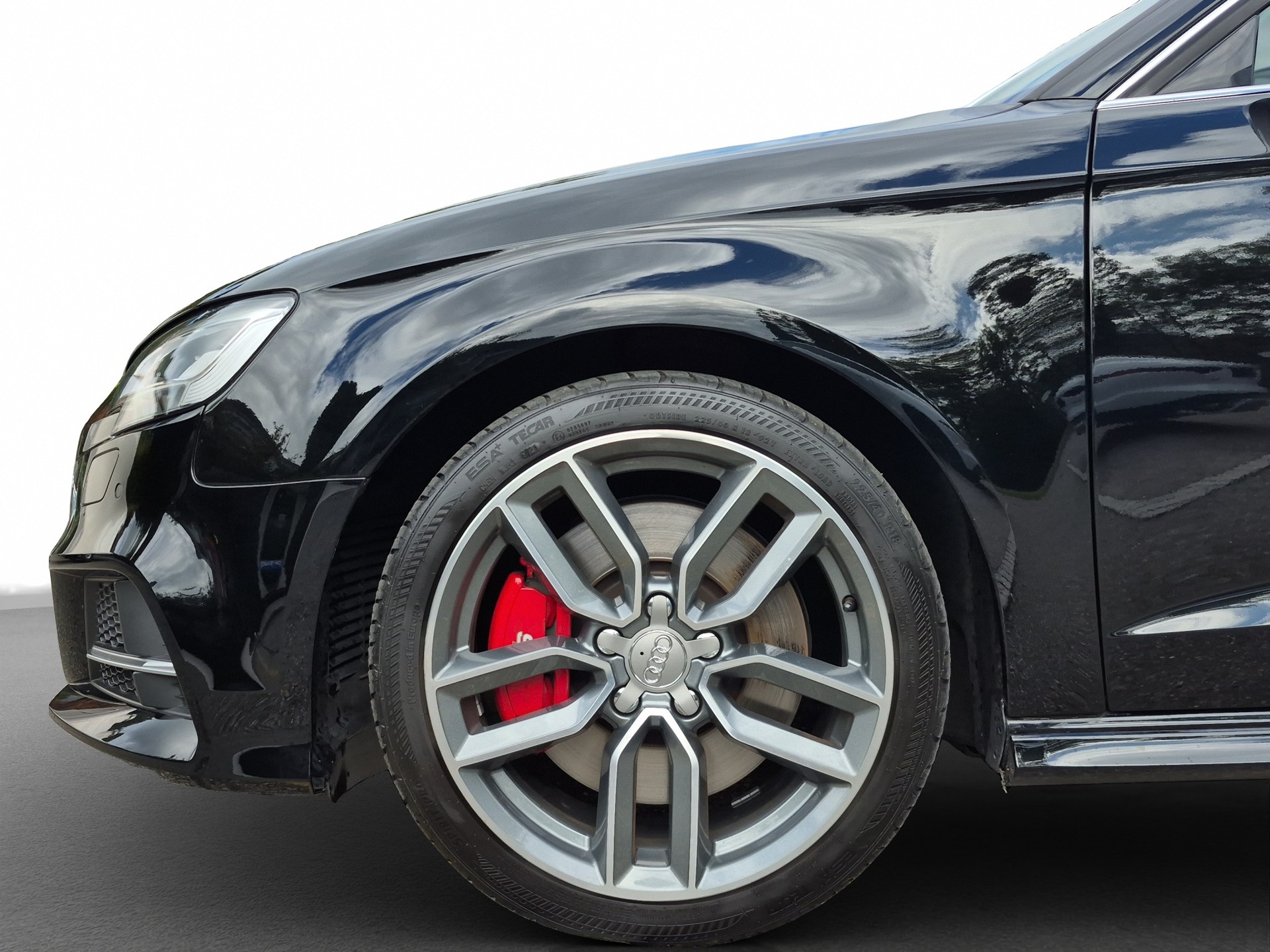 AUDI S3 Sportback 2.0 TFSI quattro S-tronic *Massage / B&O Sound / Paket Infotainment*-image-3