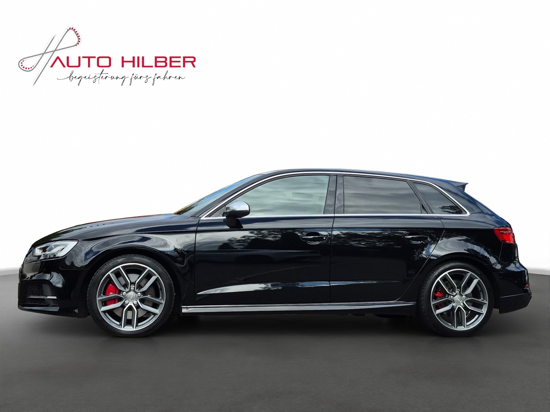 AUDI S3 Sportback 2.0 TFSI quattro S-tronic *Massage / B&O Sound / Paket Infotainment*-image-2