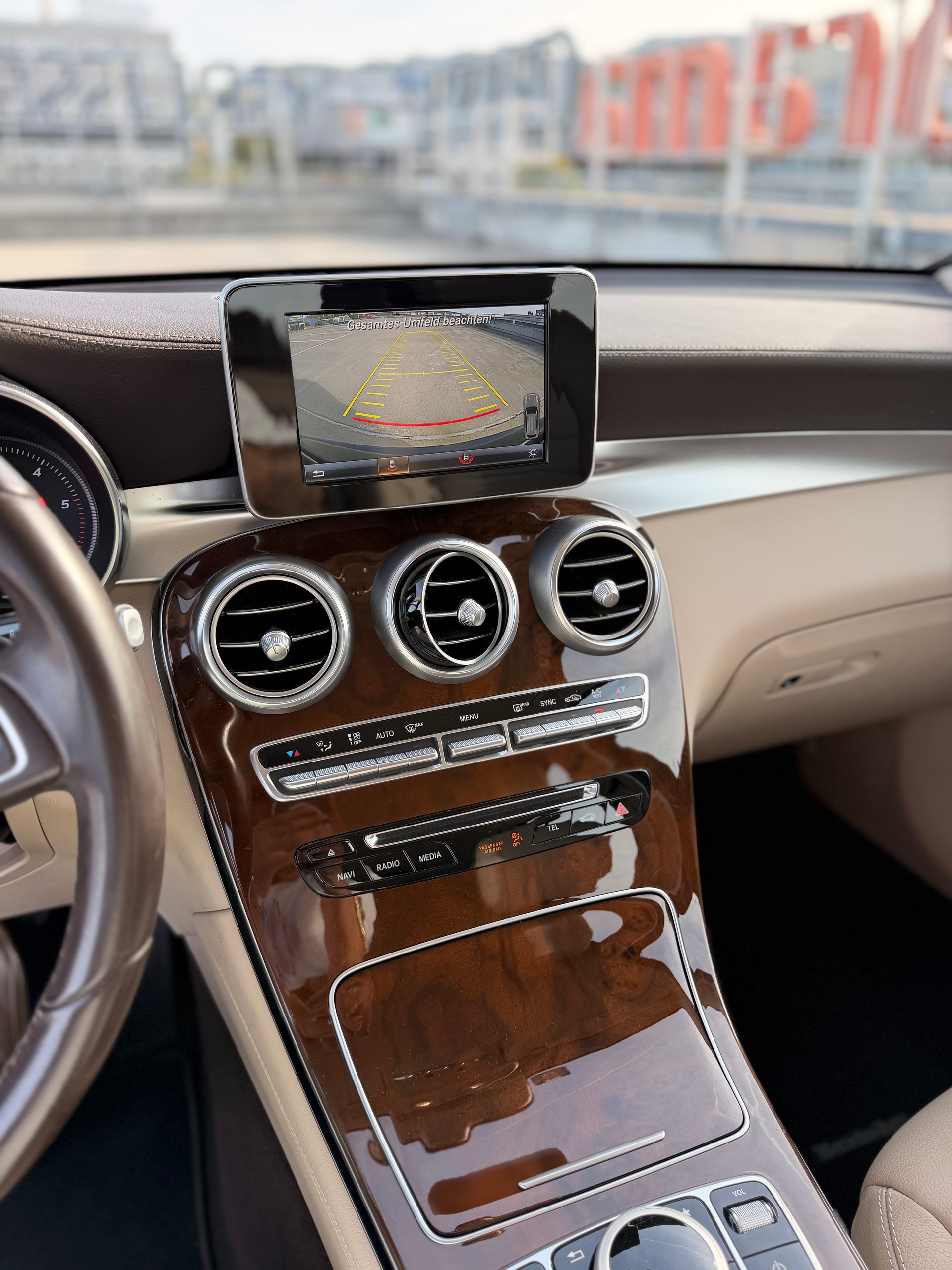 MERCEDES-BENZ GLC 250d Off-Road 4Matic 9G-Tronic-image-14