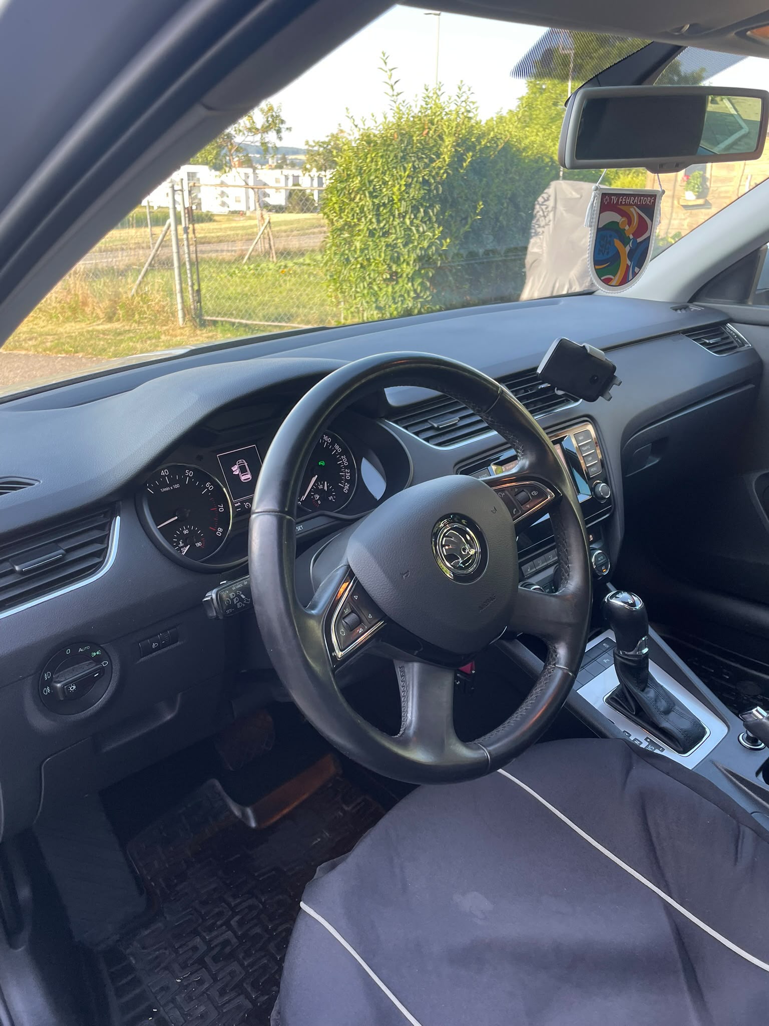 SKODA 1.8 TSI Ambition 4x4 DSG-image-1