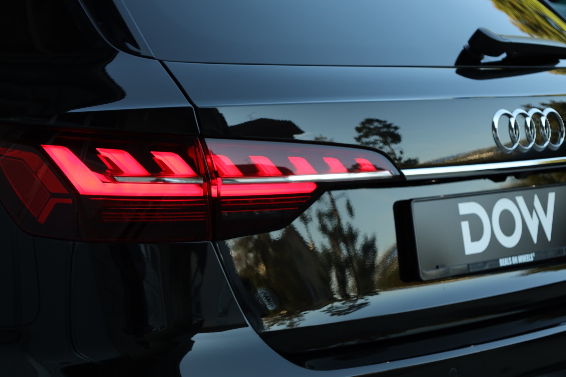 AUDI A4 Avant 45 TFSI S line S-tronic quattro-image-18