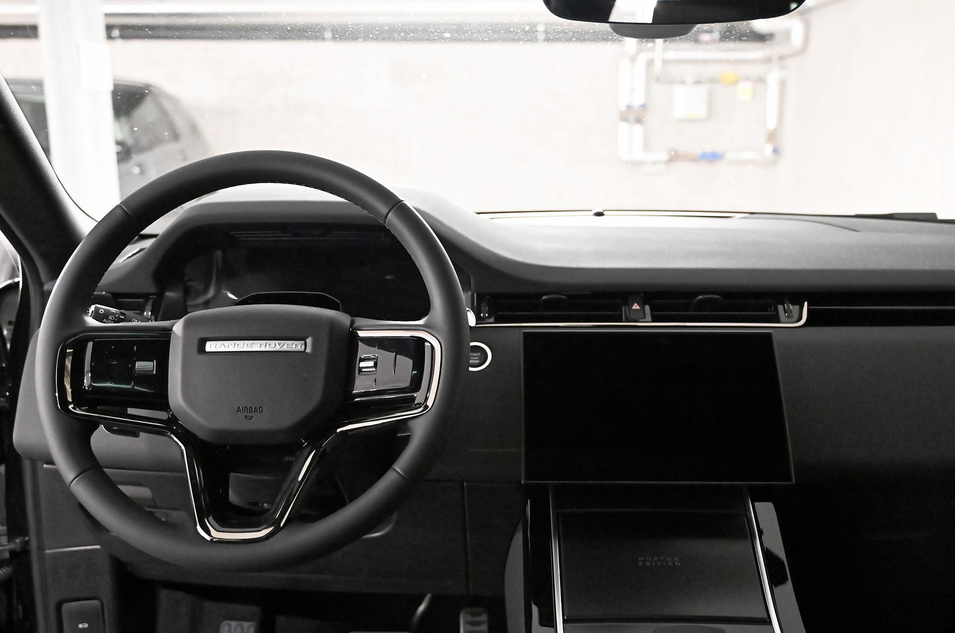 LAND ROVER Range Rover Evoque 1.5 T 270e Hoxton Edition-image-12