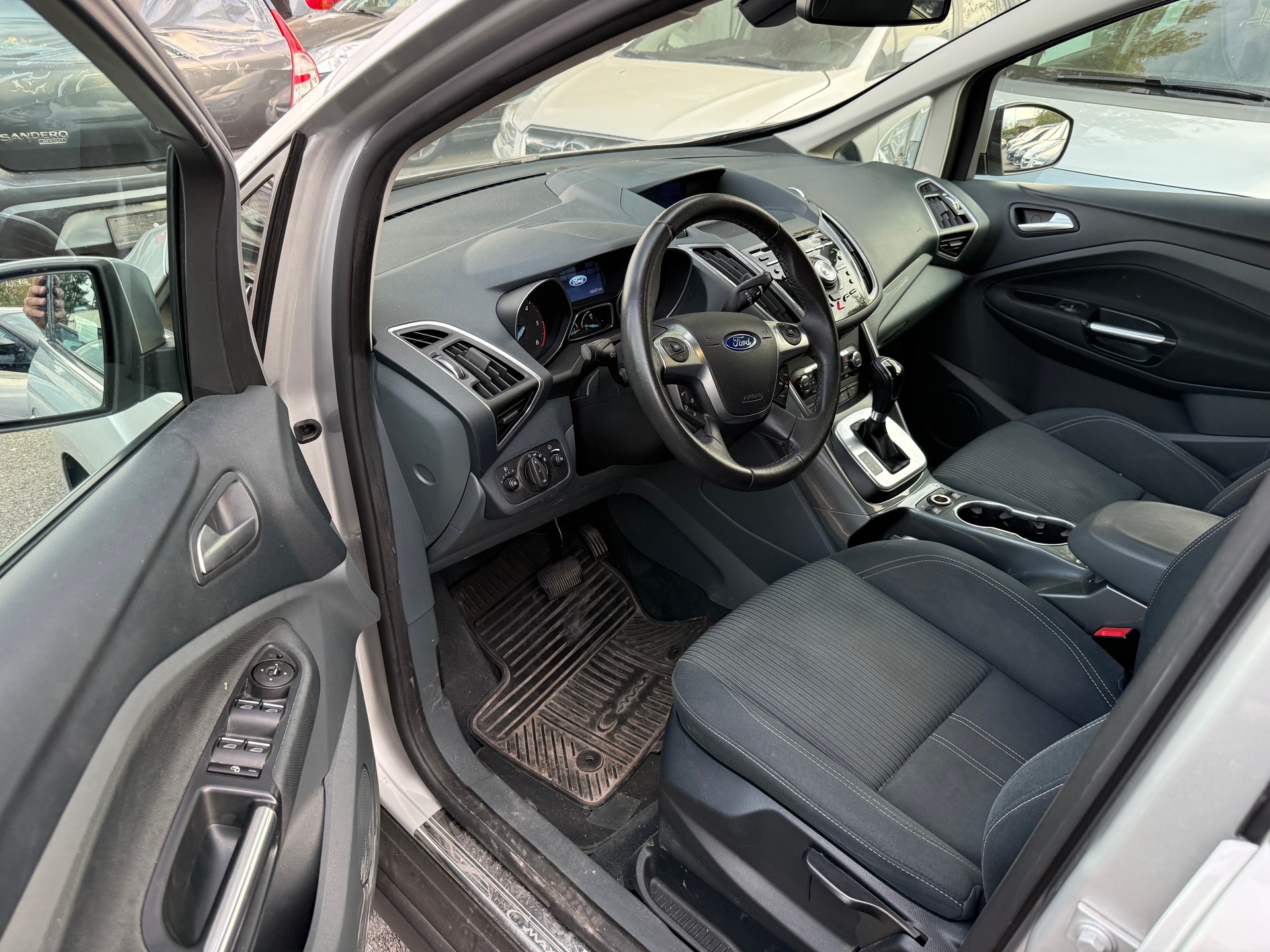 FORD C-Max 2.0 TDCi Carving PowerShift-image-9