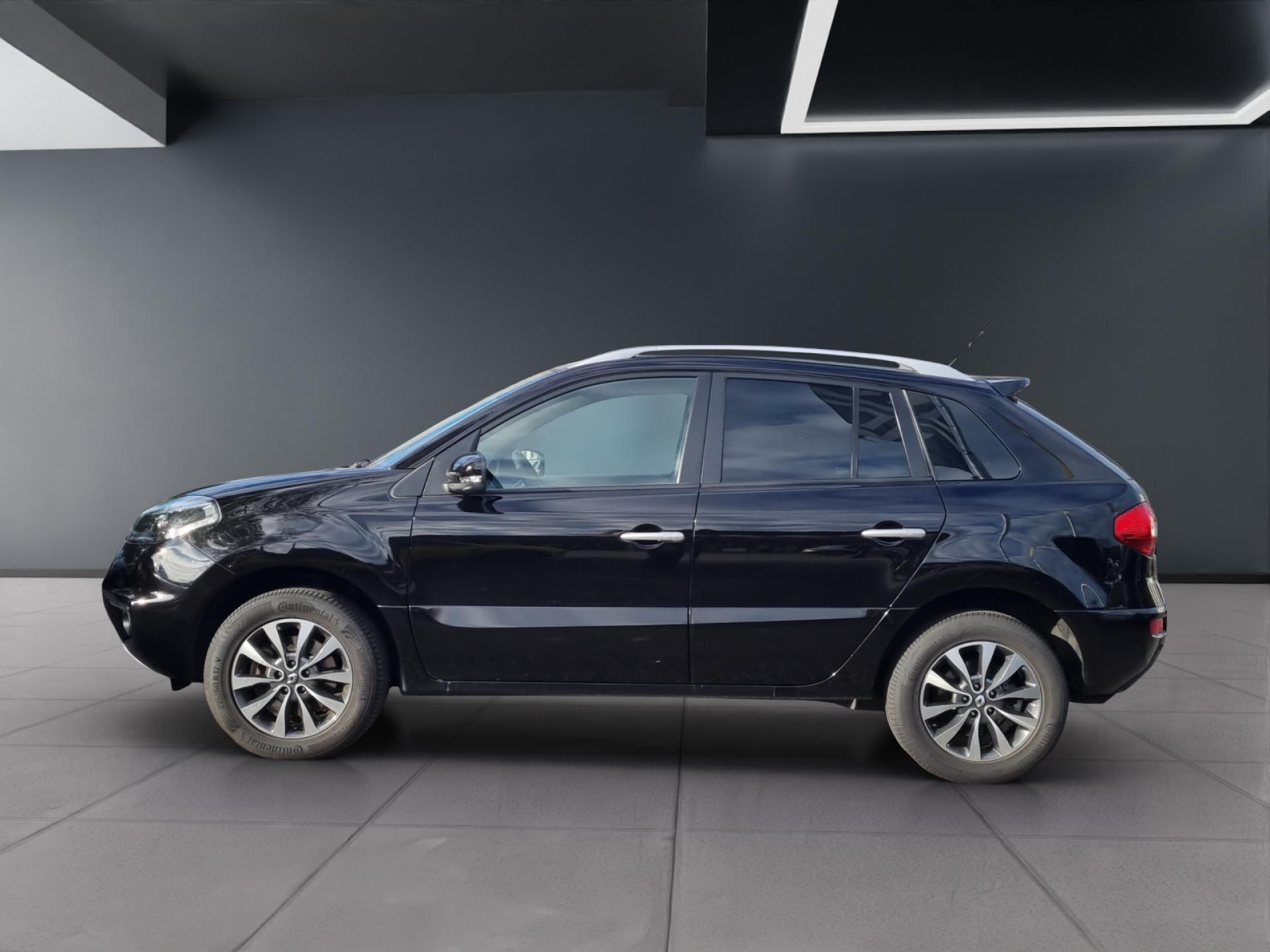 RENAULT KOLEOS DYNAMIQUE-showroom-element-1