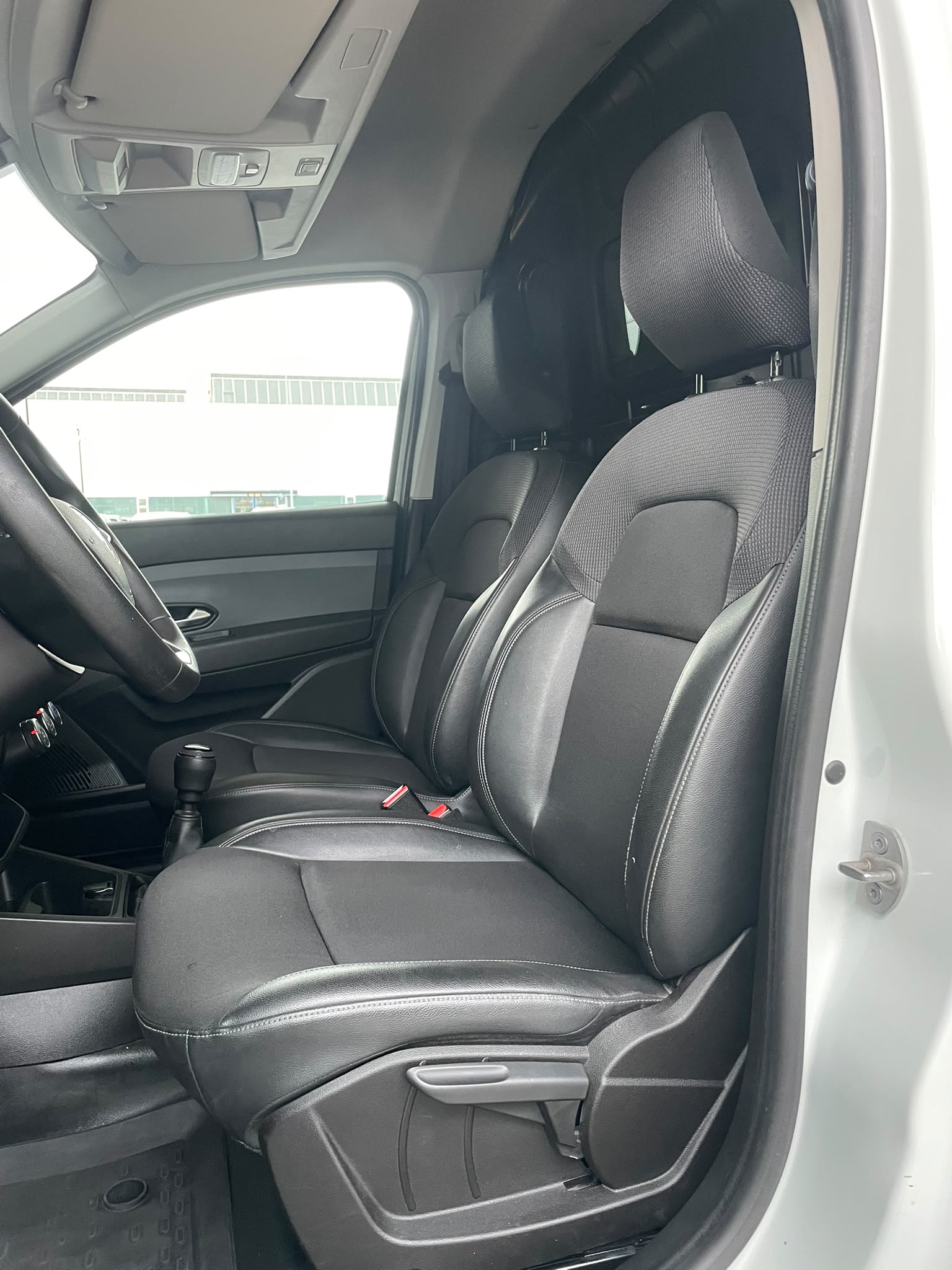 RENAULT Express Kaw. 1.3 TCe Blue 100 Extra-image-7