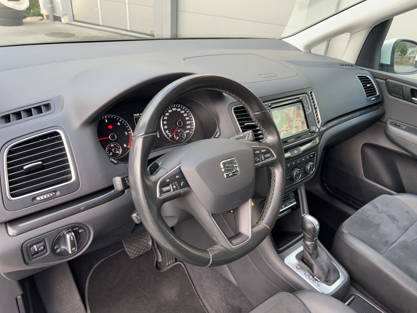 SEAT Alhambra 2.0 TDI Style Advanced DSG-image-11