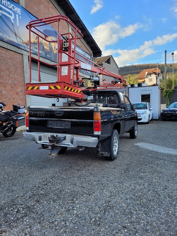 NISSAN King Cab 2.4 4x4 KNMD21-image-2