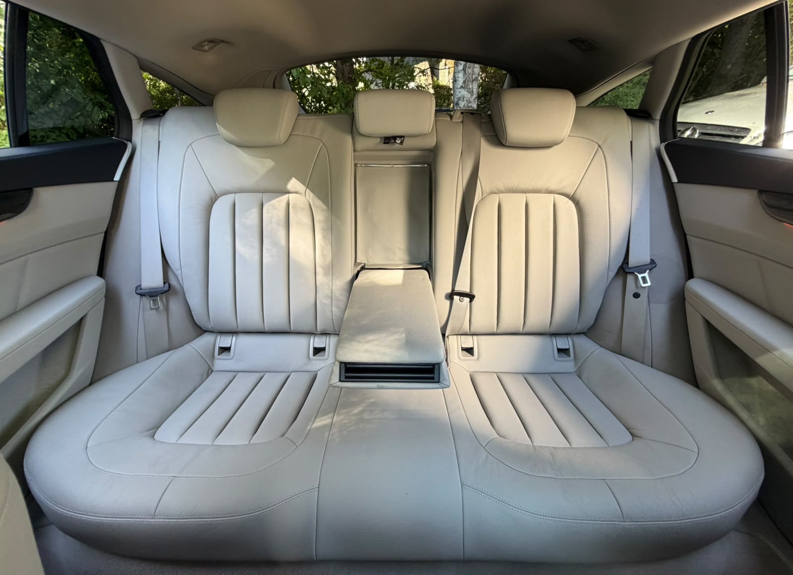 MERCEDES-BENZ CLS SB 350 CDI AMG LINE Executive 4Matic 7G-Tronic-image-21