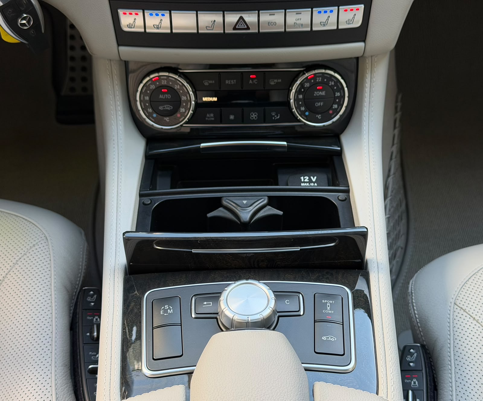 MERCEDES-BENZ CLS SB 350 CDI AMG LINE Executive 4Matic 7G-Tronic-image-28