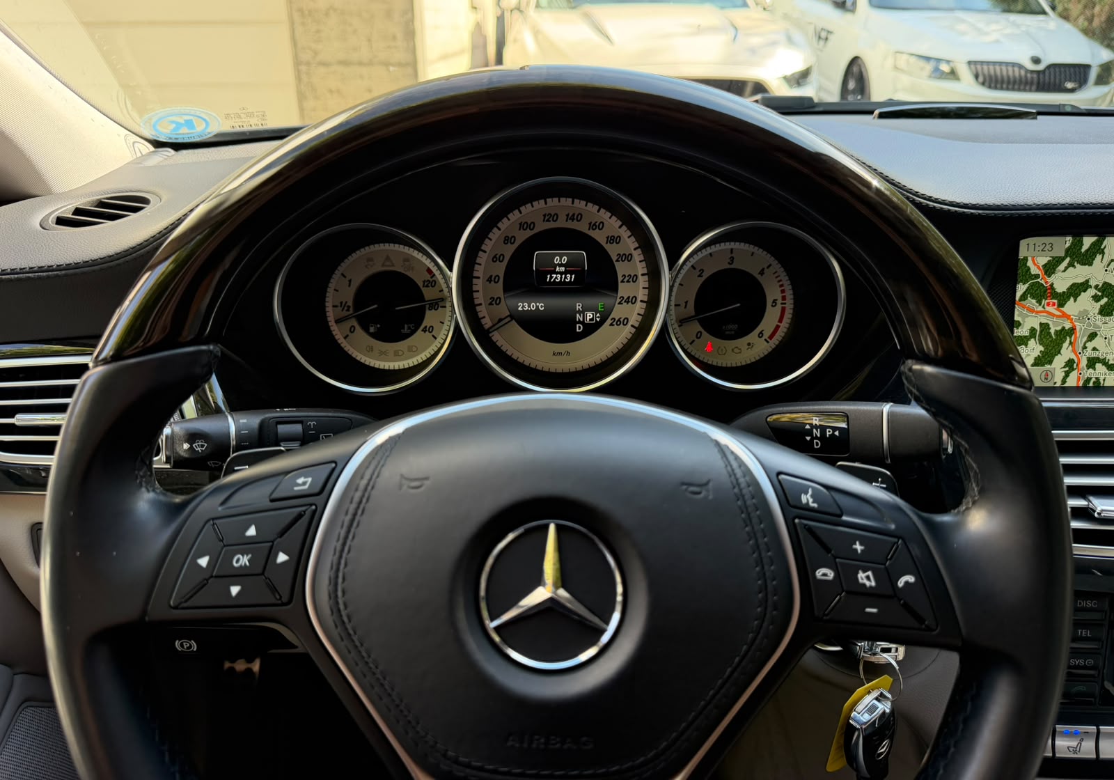 MERCEDES-BENZ CLS SB 350 CDI AMG LINE Executive 4Matic 7G-Tronic-image-13