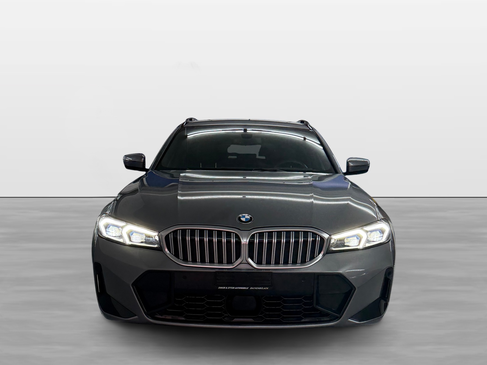 BMW 320d xDrive 48V Touring Steptronic M Sport-image-0