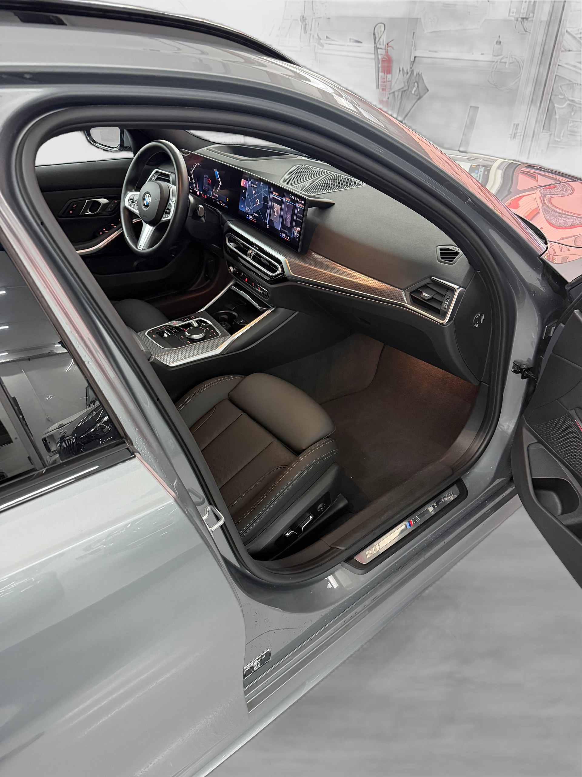 BMW 320d xDrive 48V Touring Steptronic M Sport-image-11