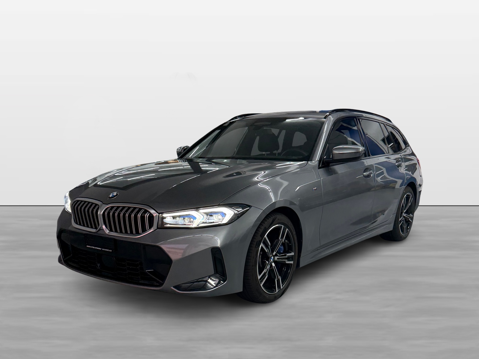 BMW 320d xDrive 48V Touring Steptronic M Sport-image-1