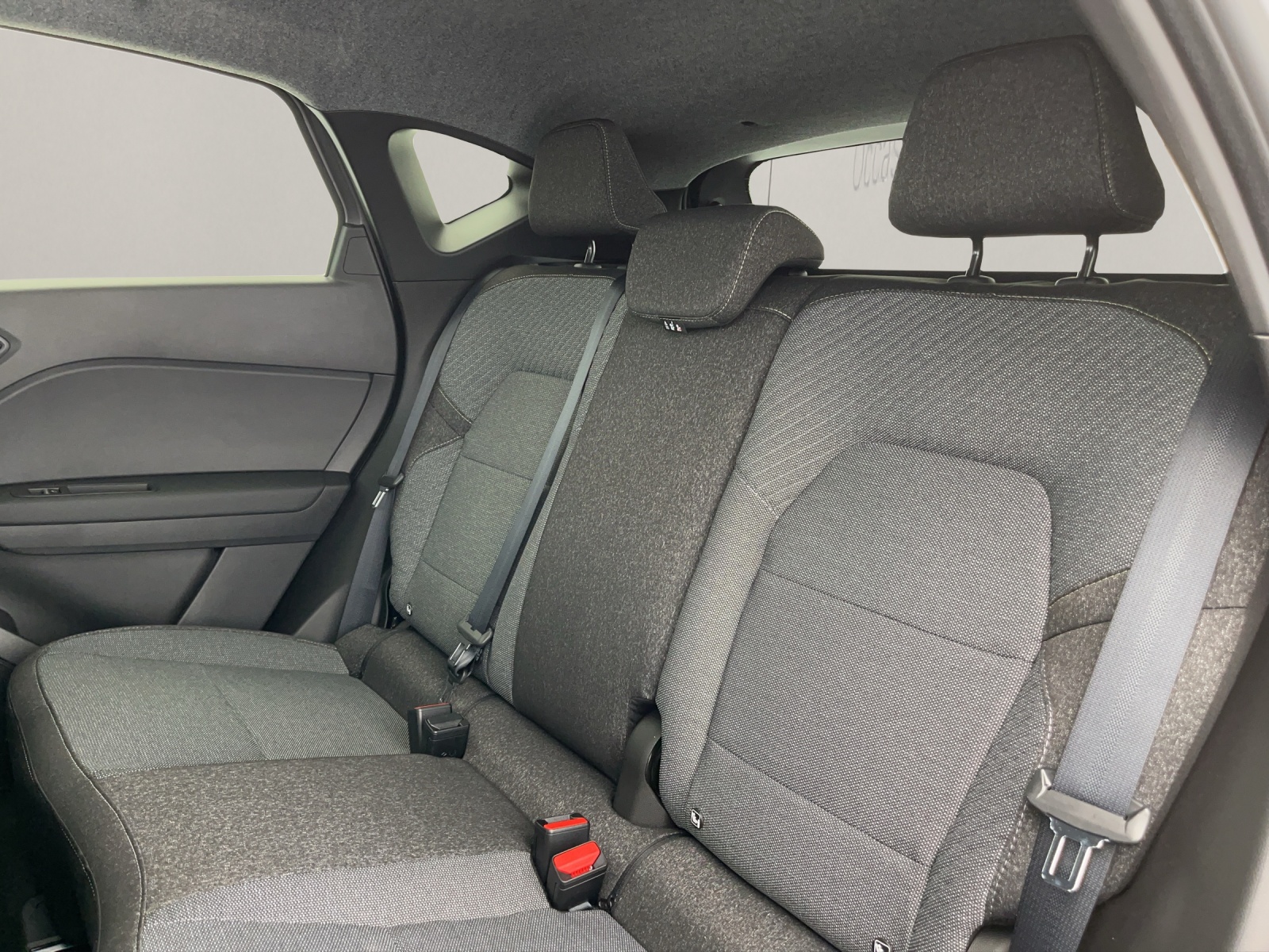 RENAULT Captur 1.8 E-Tech techno-image-16