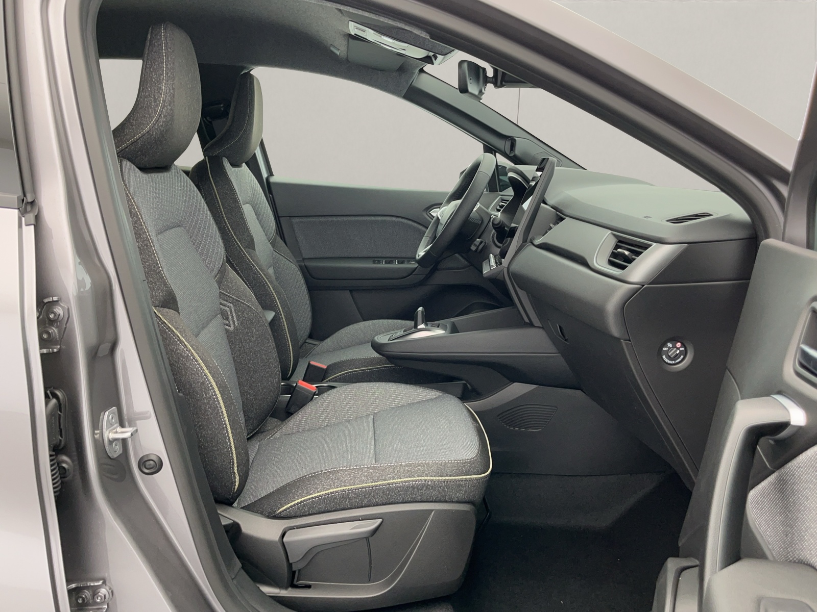 RENAULT Captur 1.8 E-Tech techno-image-15