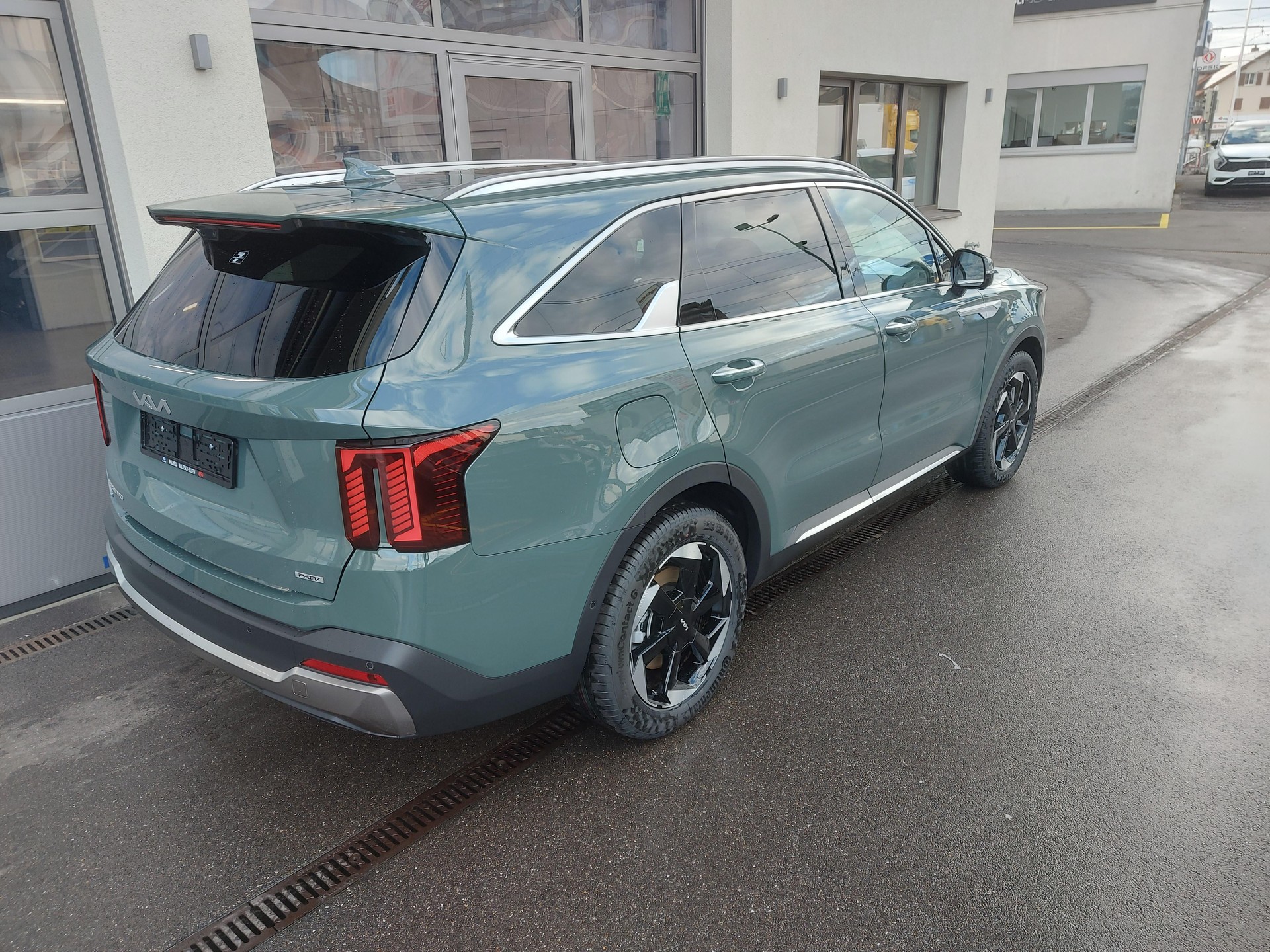 KIA Sorento 1.6 T-GDi Plug-in Hybrid Style 7P-image-8