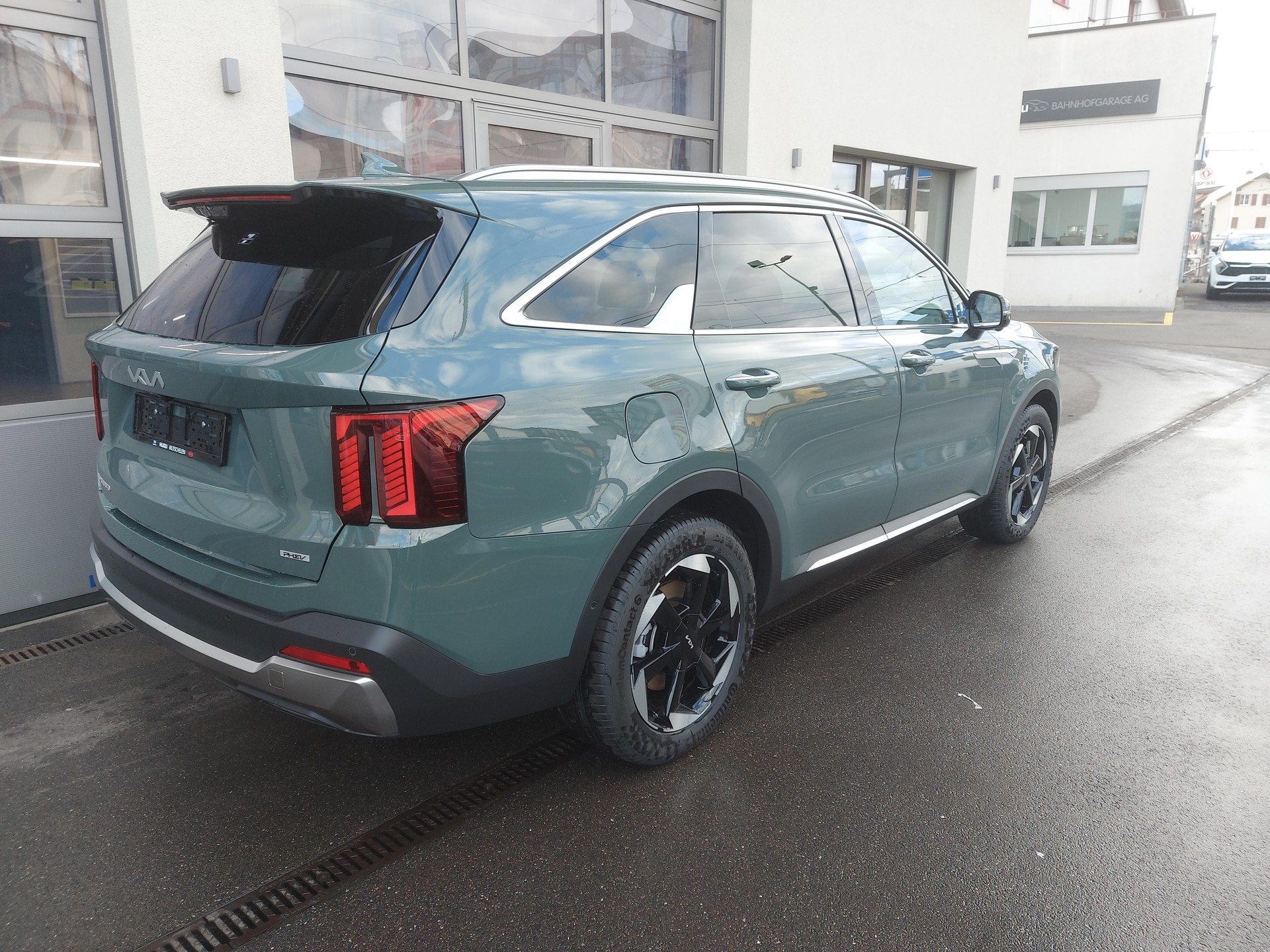 KIA Sorento 1.6 T-GDi Plug-in Hybrid Style 7P-image-7