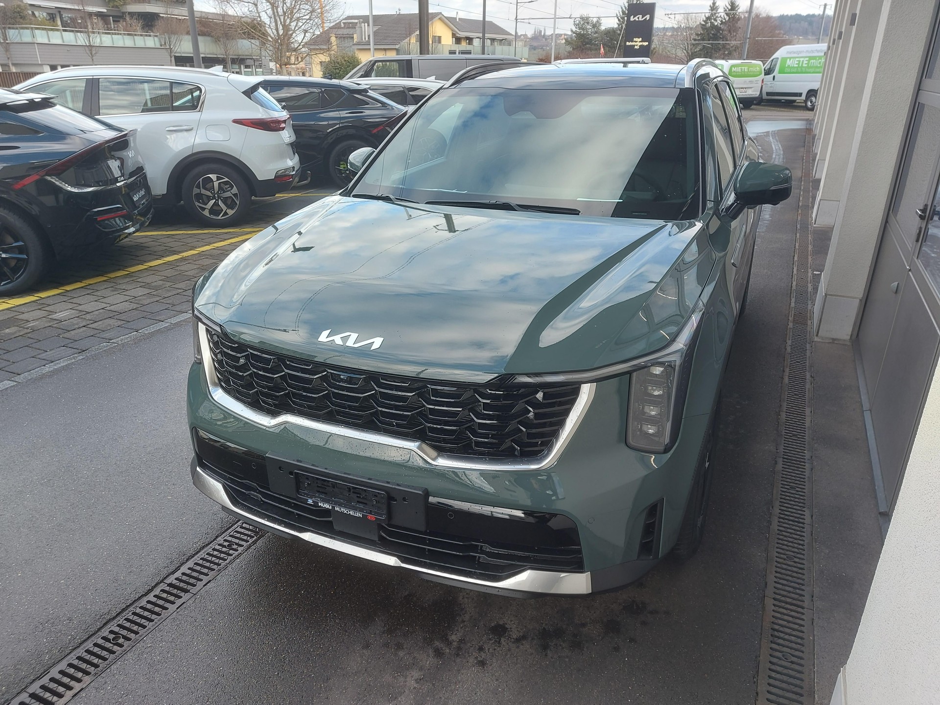 KIA Sorento 1.6 T-GDi Plug-in Hybrid Style 7P-image-2