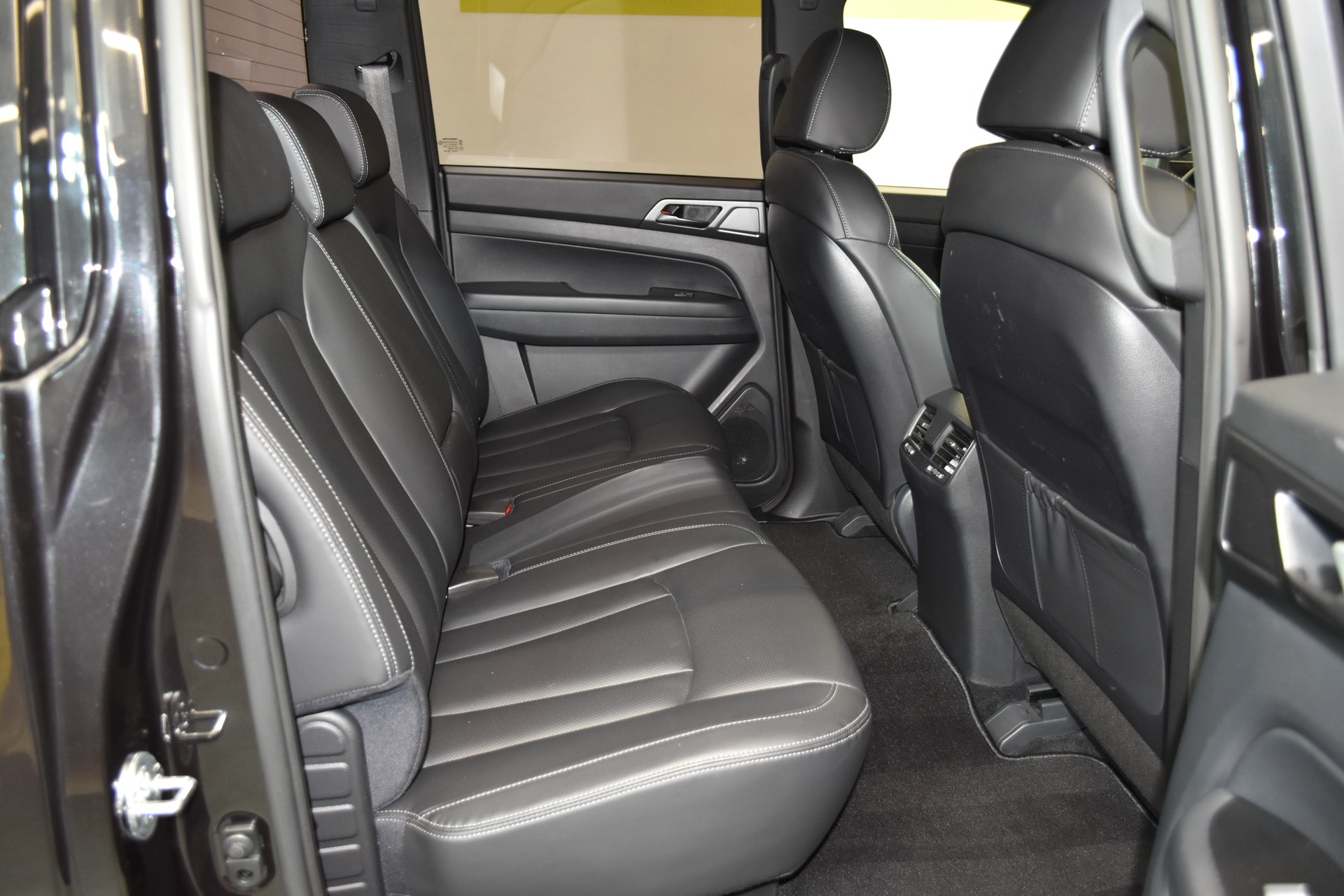 KGM-SsangYong Musso 2.2 Sapphire 4WD A-image-8