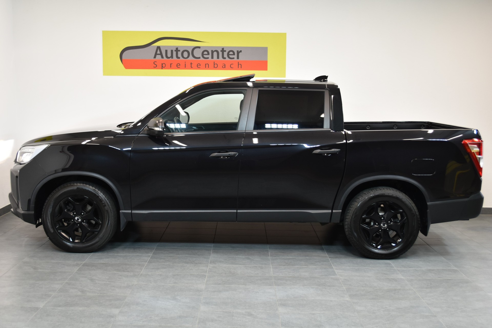 KGM-SsangYong Musso 2.2 Sapphire 4WD A-image-9