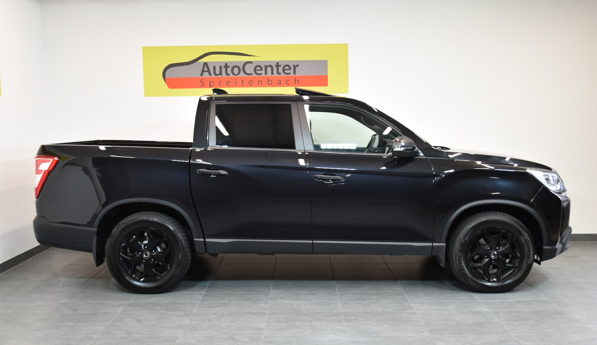 KGM-SsangYong Musso 2.2 Sapphire 4WD A-image-12