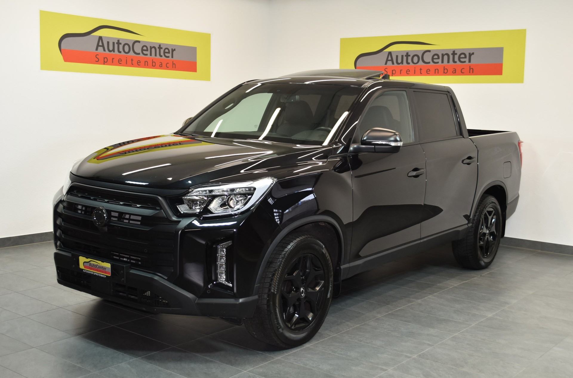 KGM-SsangYong Musso 2.2 Sapphire 4WD A-image-1