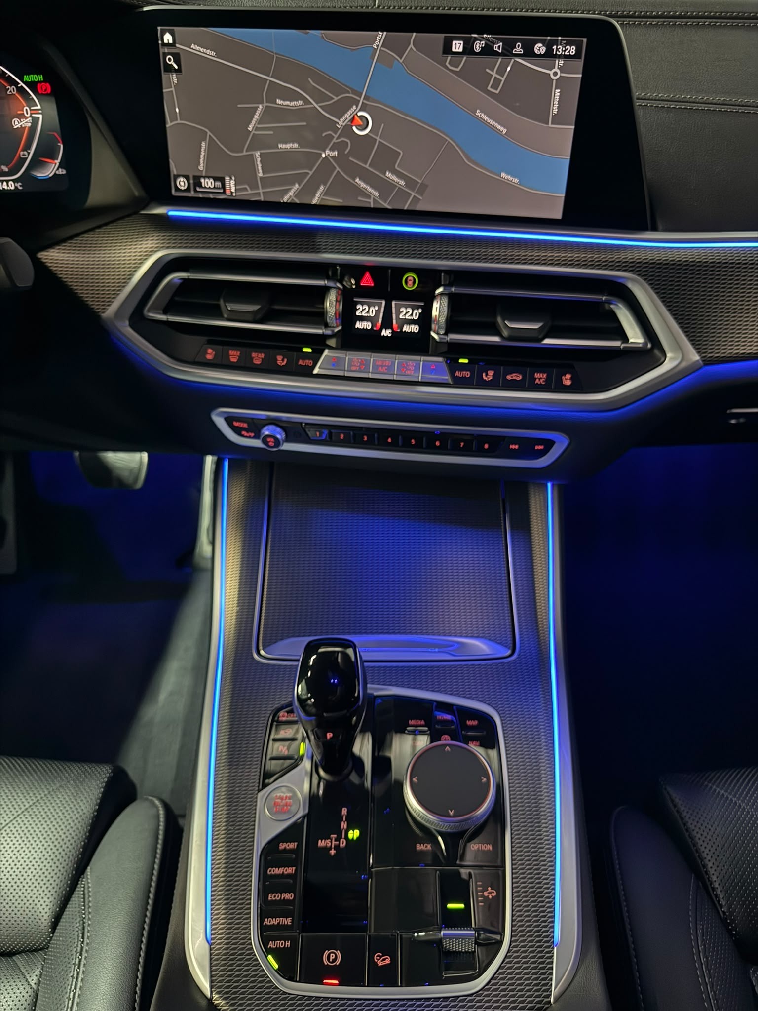 BMW X5 xDrive 48V 40d M Sport Steptronic | Laser Licht | Panorama | AHK | CH- Auto | Full Option |-image-12