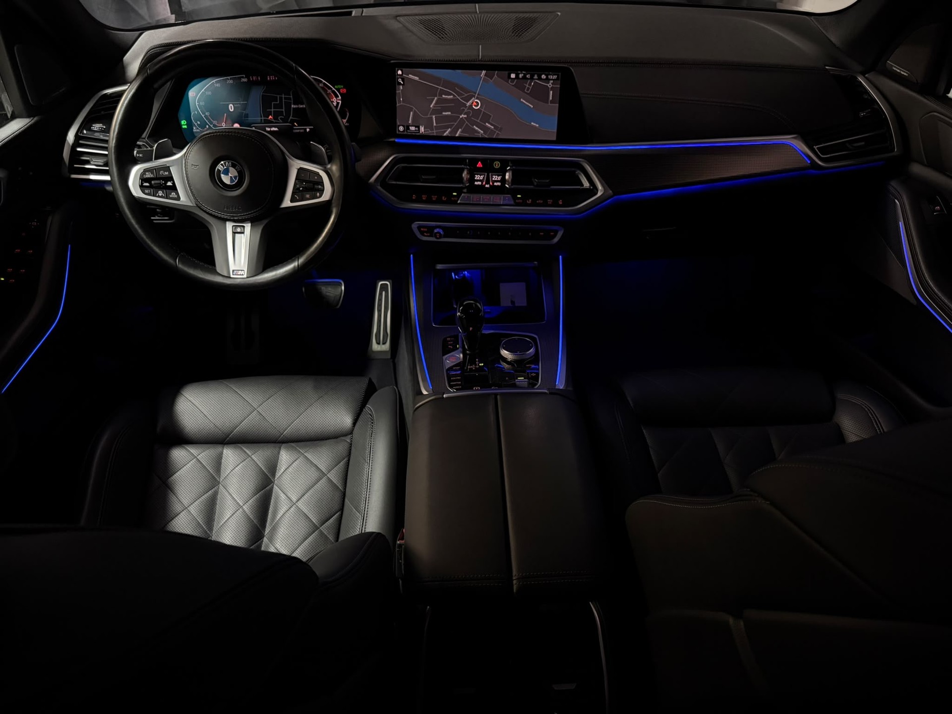 BMW X5 xDrive 48V 40d M Sport Steptronic | Laser Licht | Panorama | AHK | CH- Auto | Full Option |-image-17