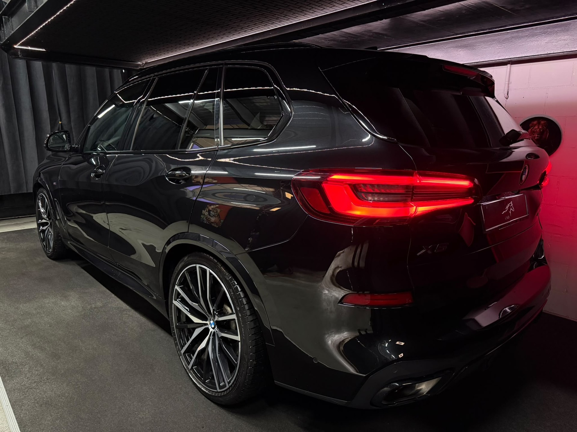 BMW X5 xDrive 48V 40d M Sport Steptronic | Laser Licht | Panorama | AHK | CH- Auto | Full Option |-image-29