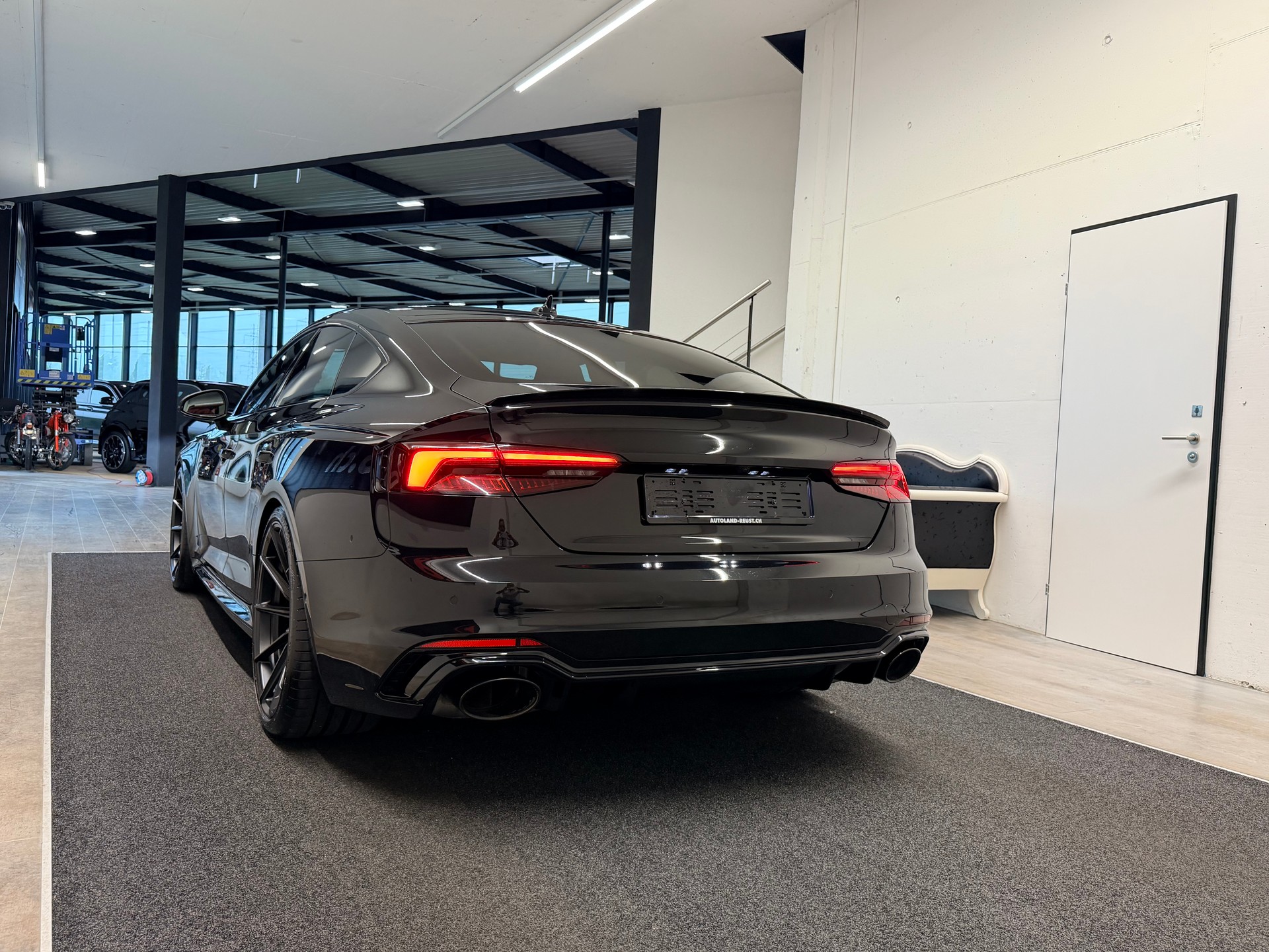 AUDI RS5 Sportback 2.9 TFSI quattro tiptronic-image-8