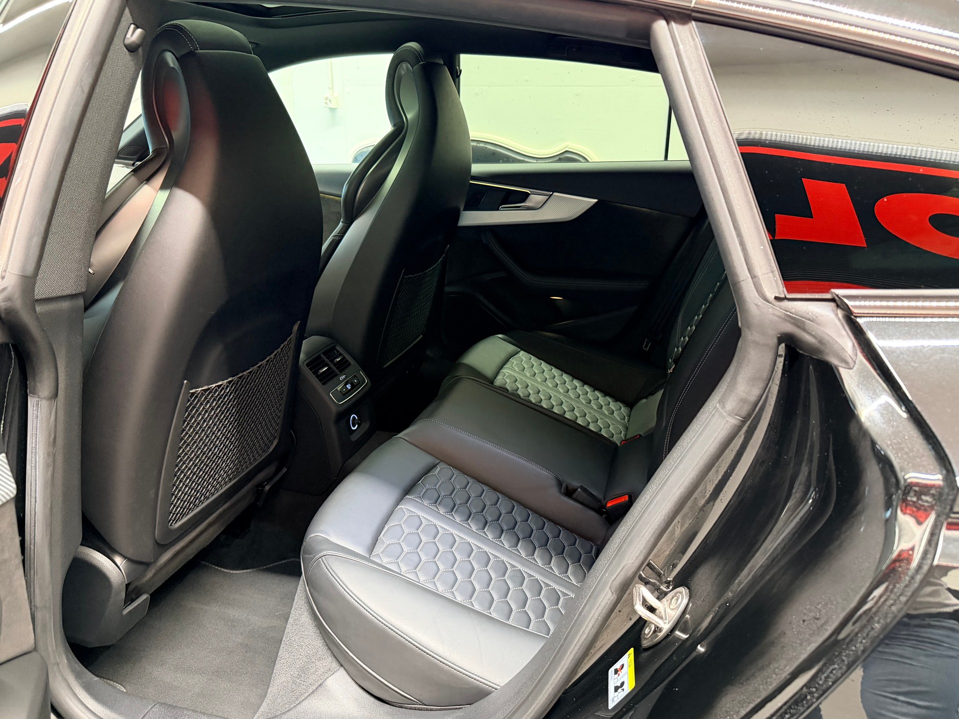 AUDI RS5 Sportback 2.9 TFSI quattro tiptronic-image-18