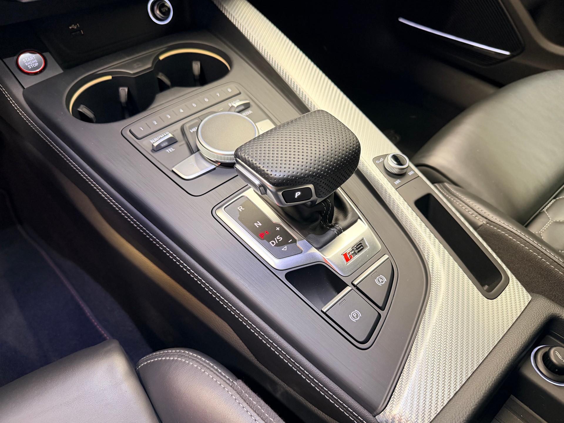 AUDI RS5 Sportback 2.9 TFSI quattro tiptronic-image-25