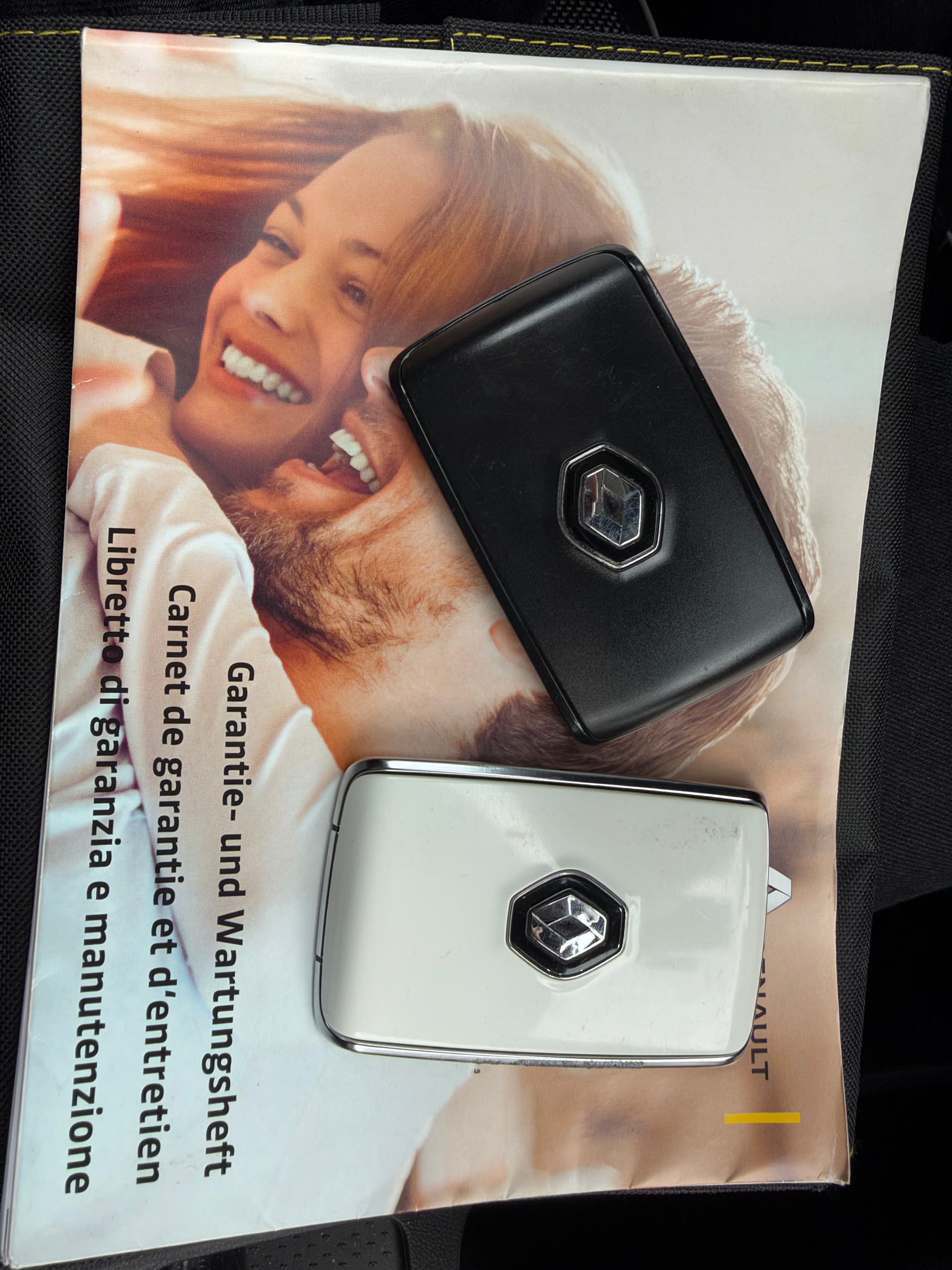 RENAULT Captur 1.3 TCe EDC Intens EDC-image-15