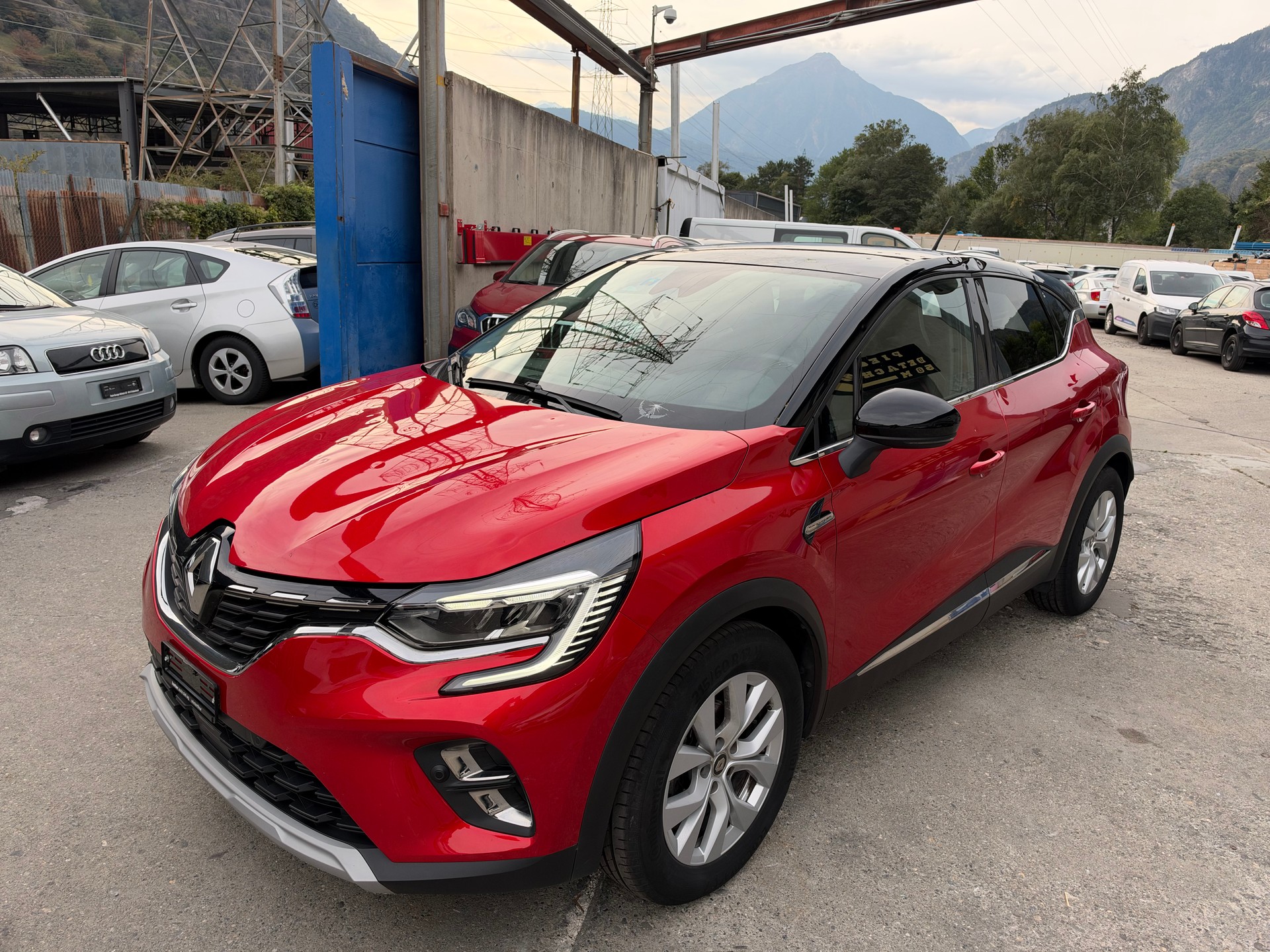 RENAULT Captur 1.3 TCe EDC Intens EDC-image-1