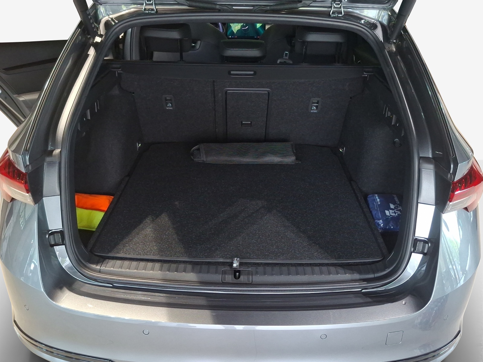 SKODA Octavia Combi 2.0 TSI DSG Sport Line 4x4-image-12