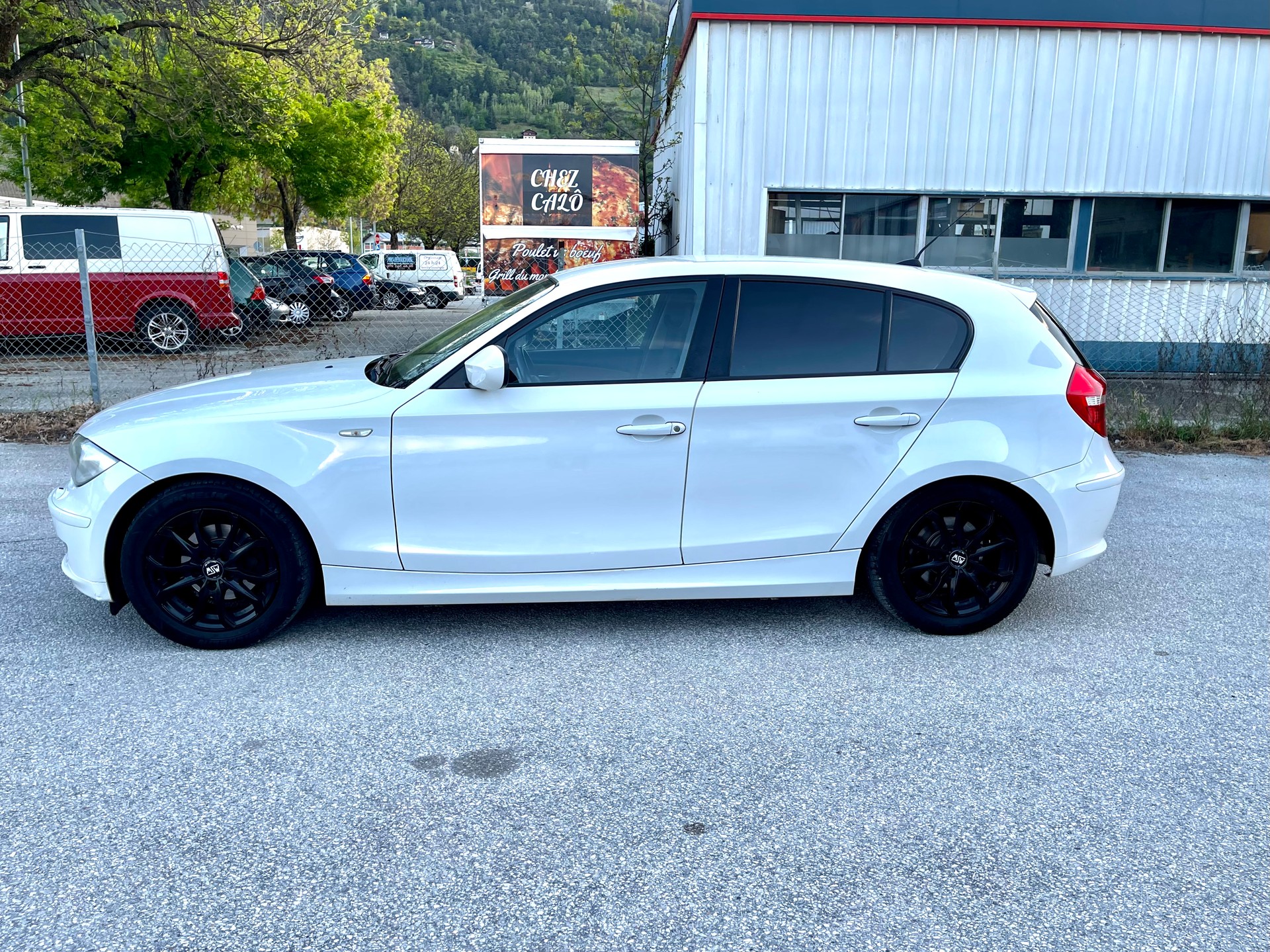 BMW 116i-image-18