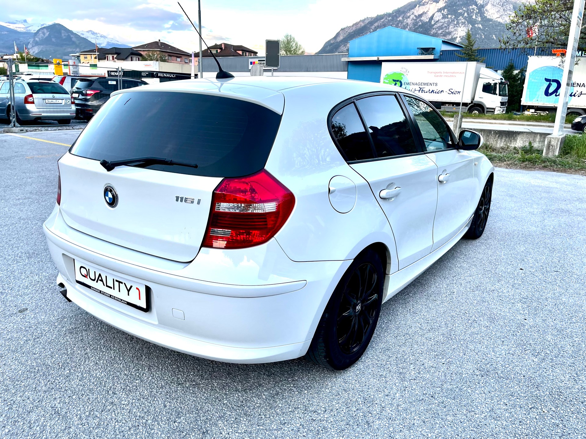 BMW 116i-image-22