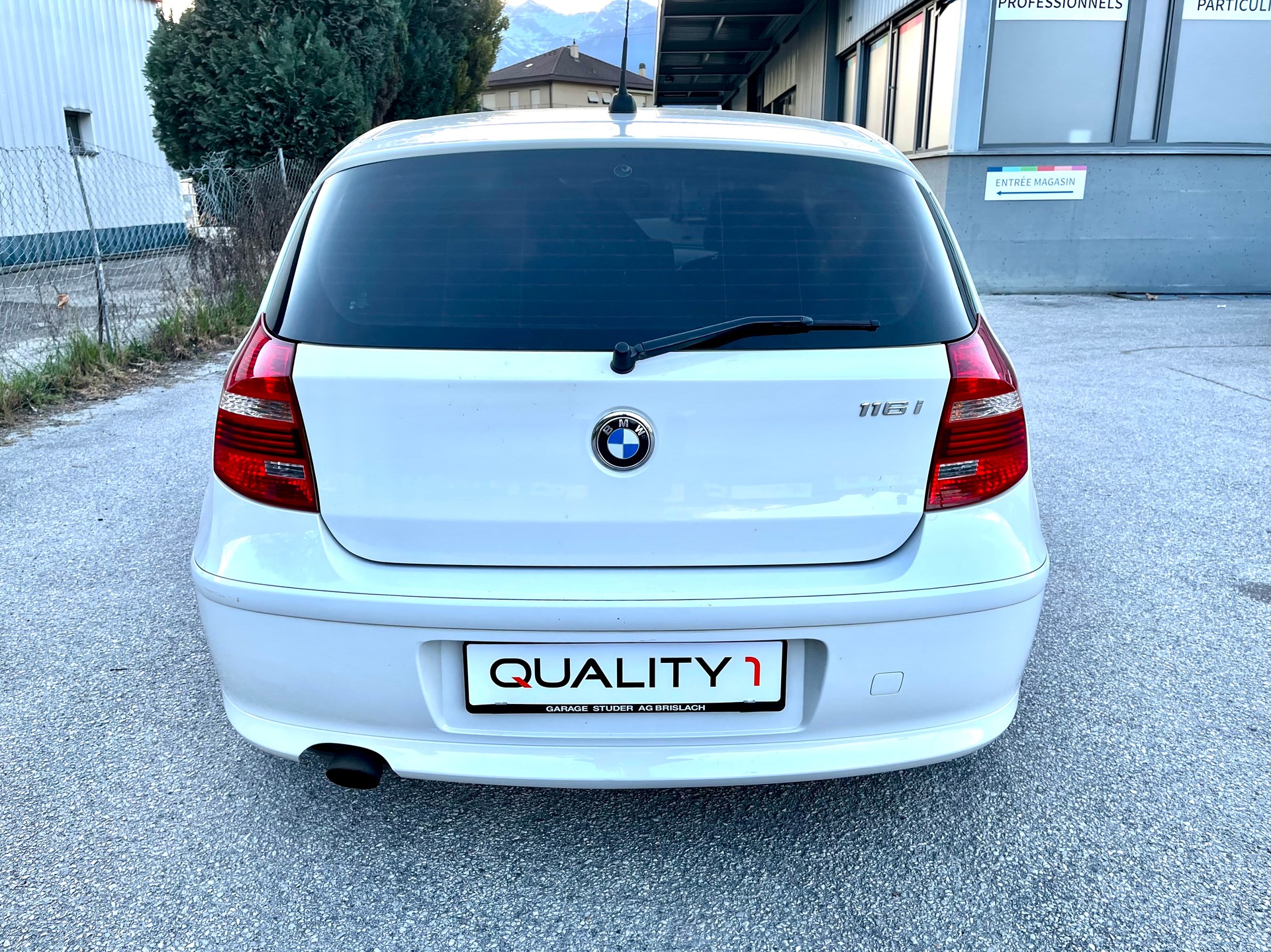BMW 116i-image-7