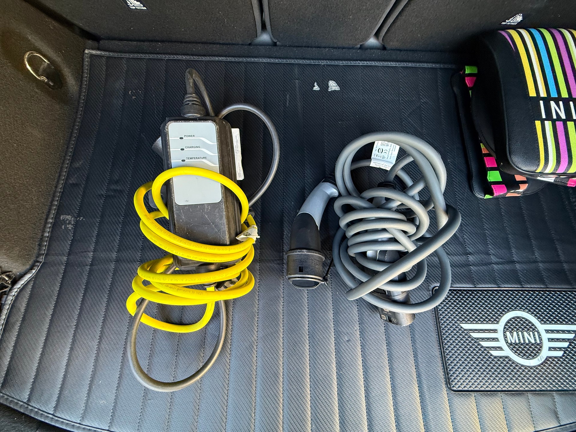 MINI Countryman Cooper SE ALL4 PHEV Steptronic-image-12