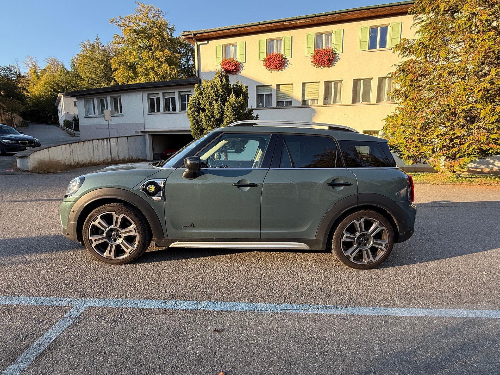 MINI Countryman Cooper SE ALL4 PHEV Steptronic-image-3
