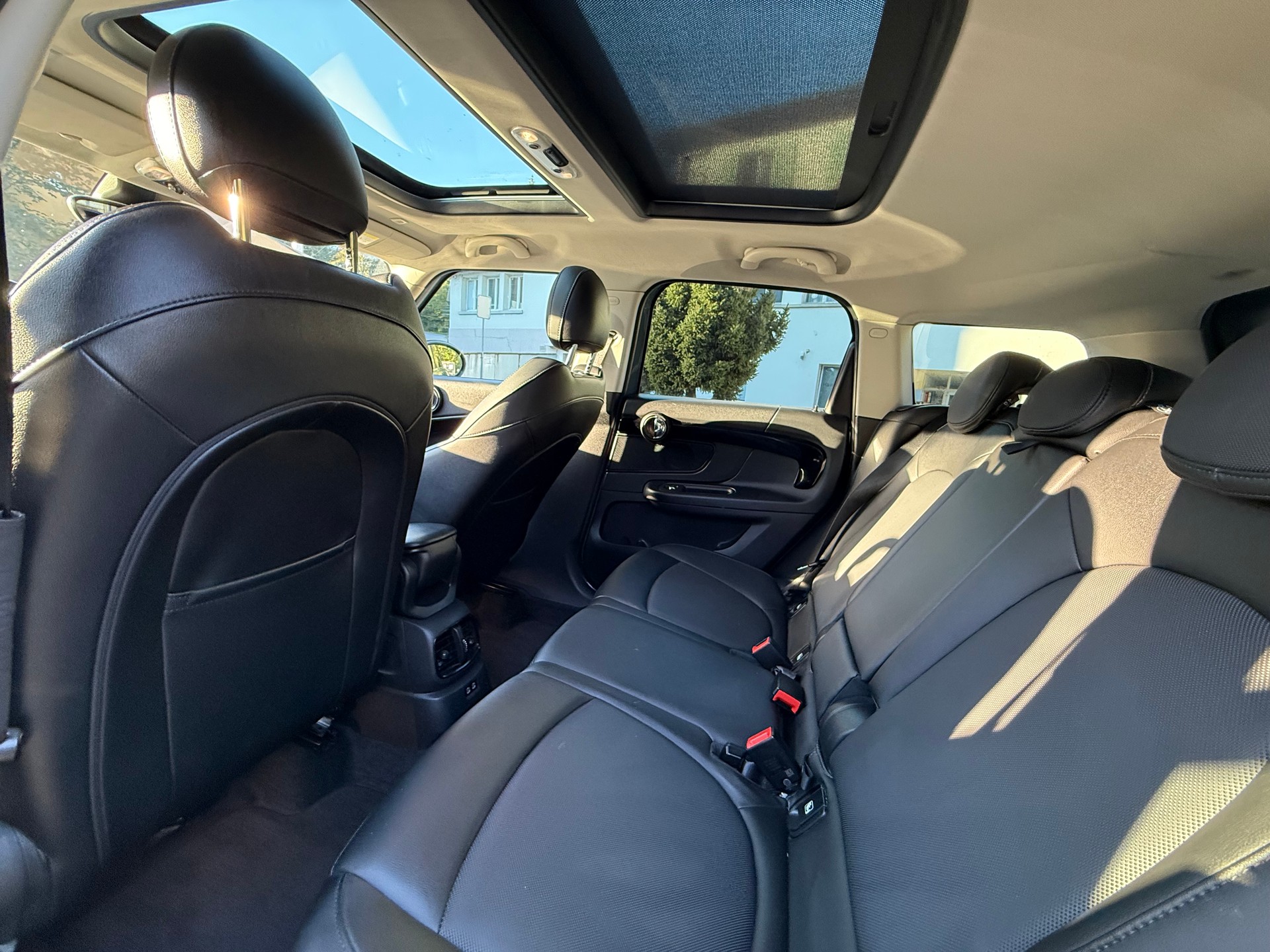 MINI Countryman Cooper SE ALL4 PHEV Steptronic-image-10