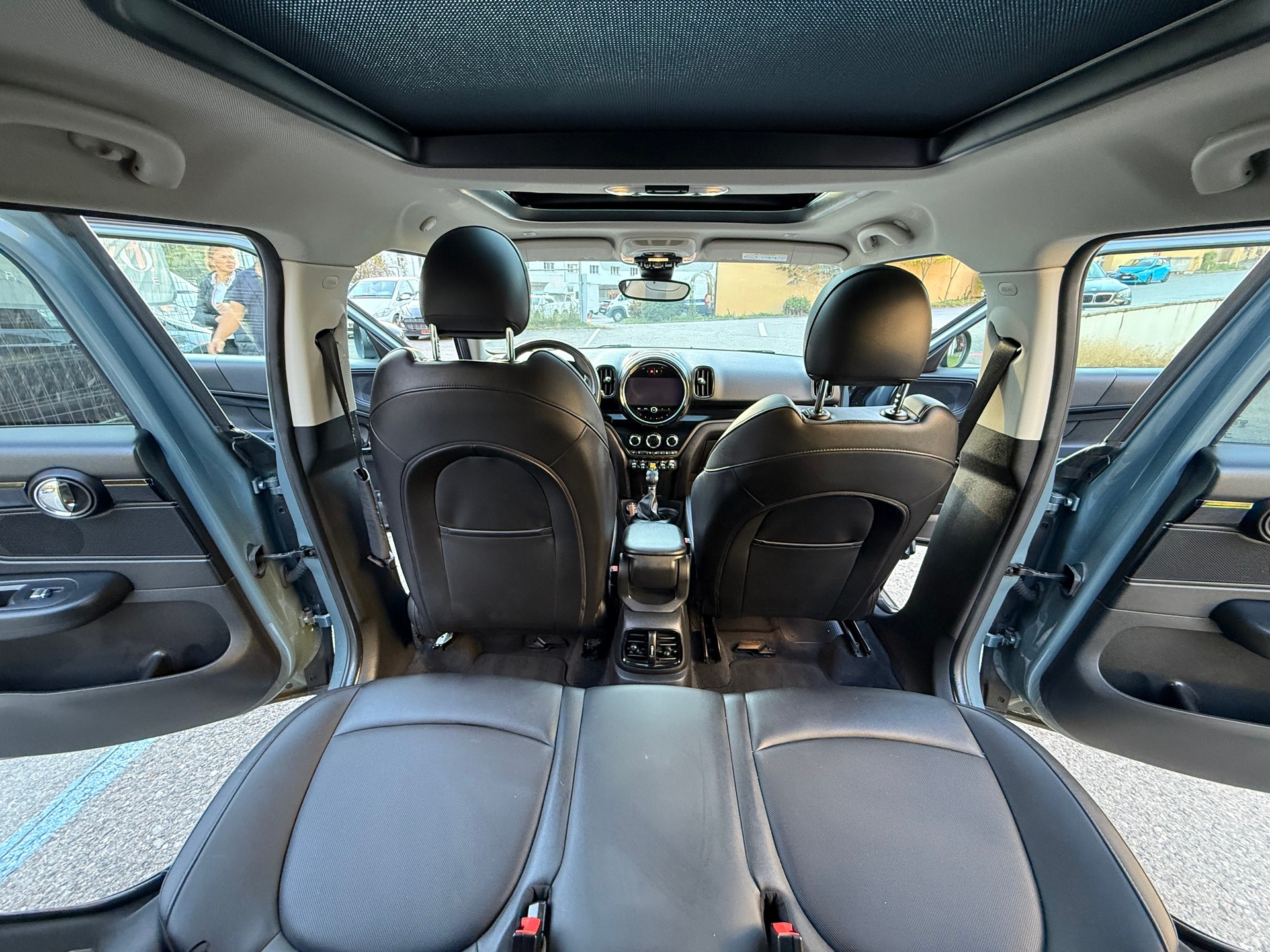 MINI Countryman Cooper SE ALL4 PHEV Steptronic-image-24