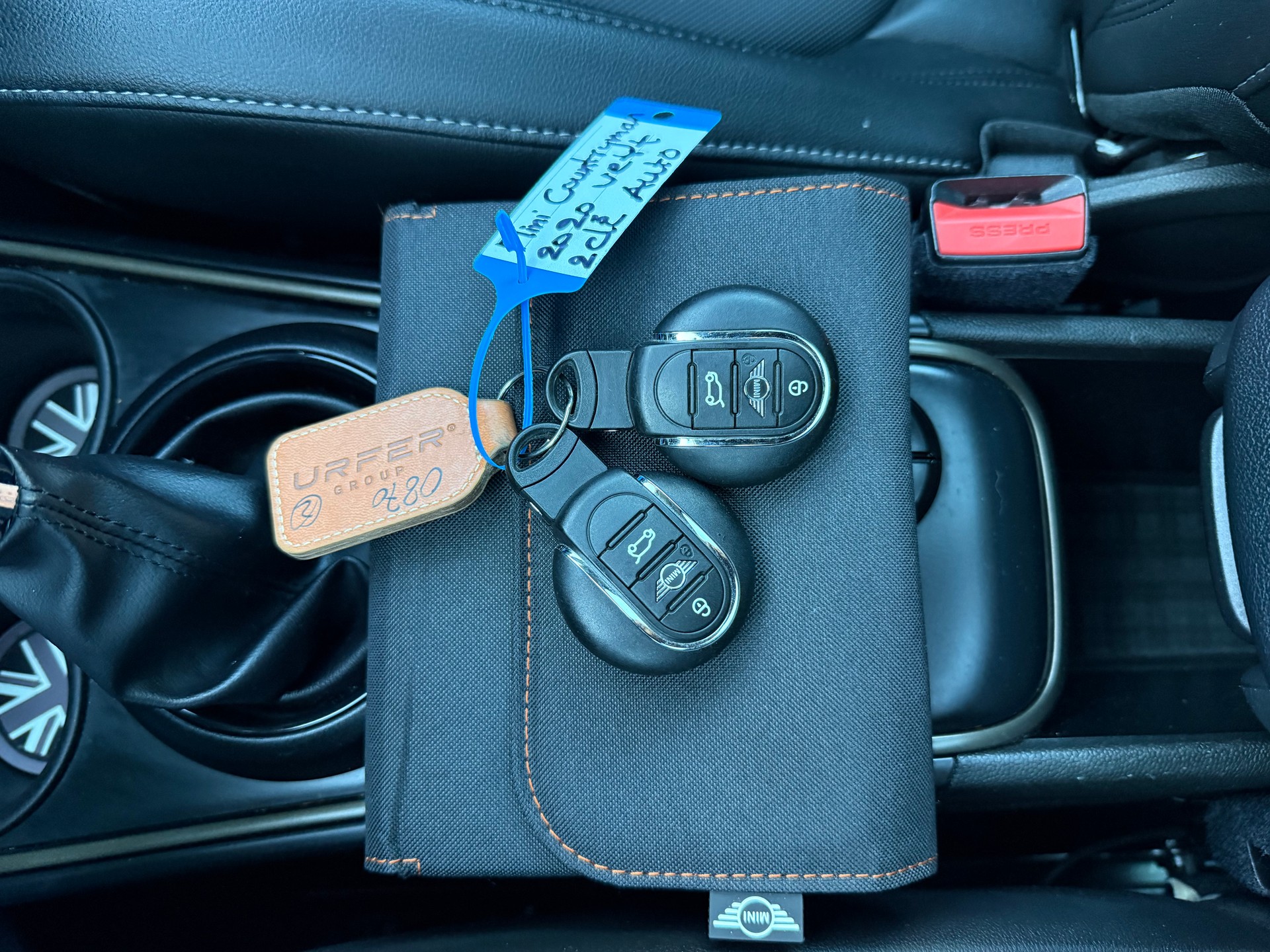 MINI Countryman Cooper SE ALL4 PHEV Steptronic-image-31