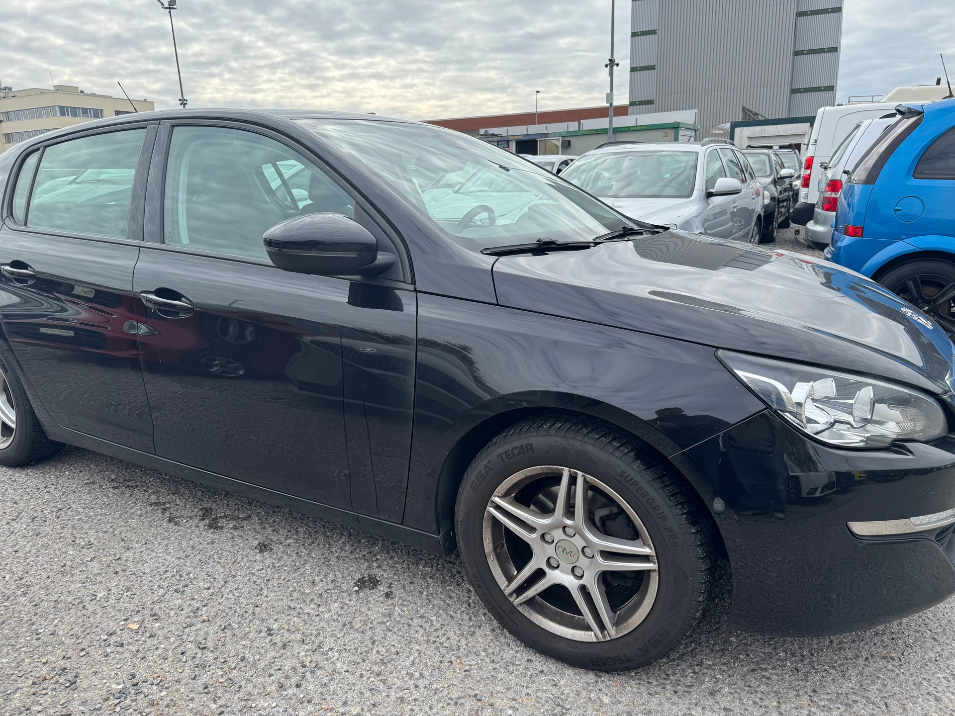 PEUGEOT 308 1.6 THP Allure-image-1