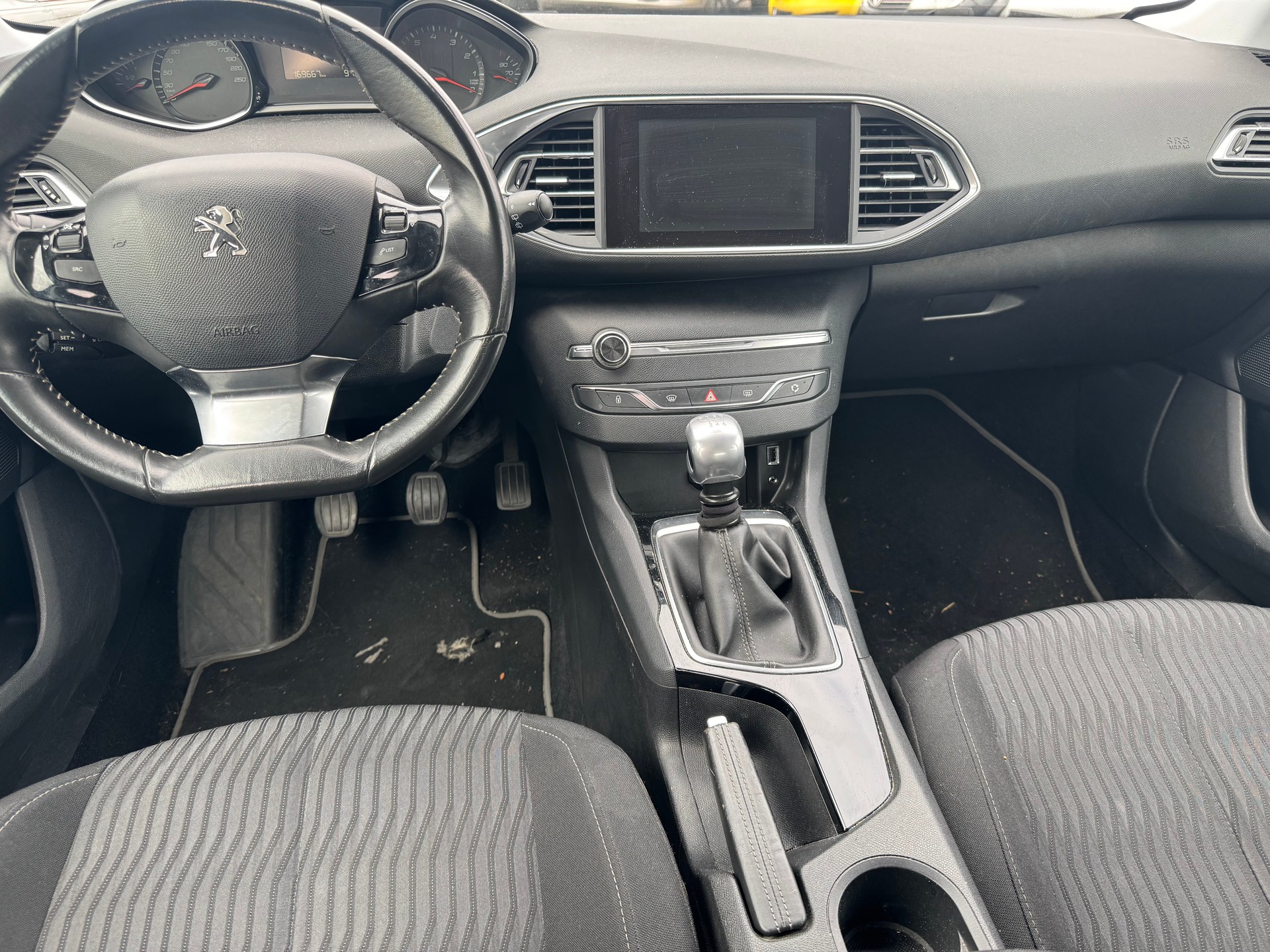 PEUGEOT 308 1.6 THP Allure-image-6