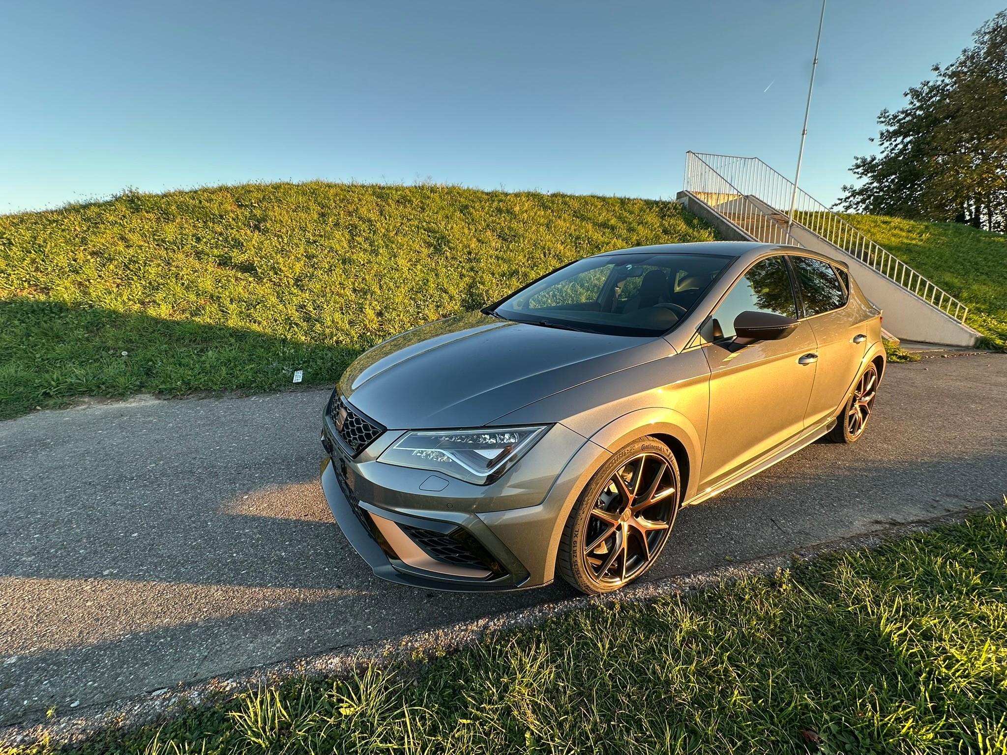 Car photo