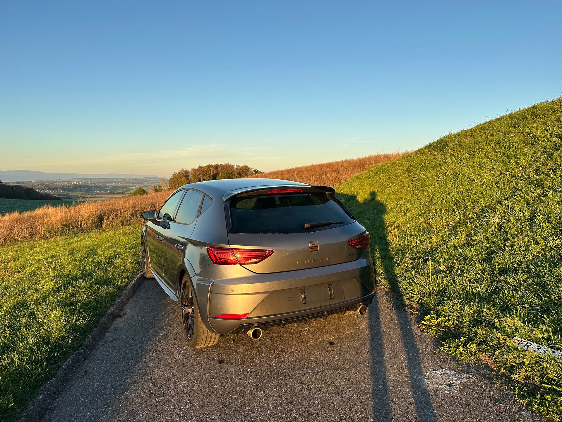 SEAT 2.0 TSI 300 Cupra R DSG LIMITED EDITION 654 of 799-image-3