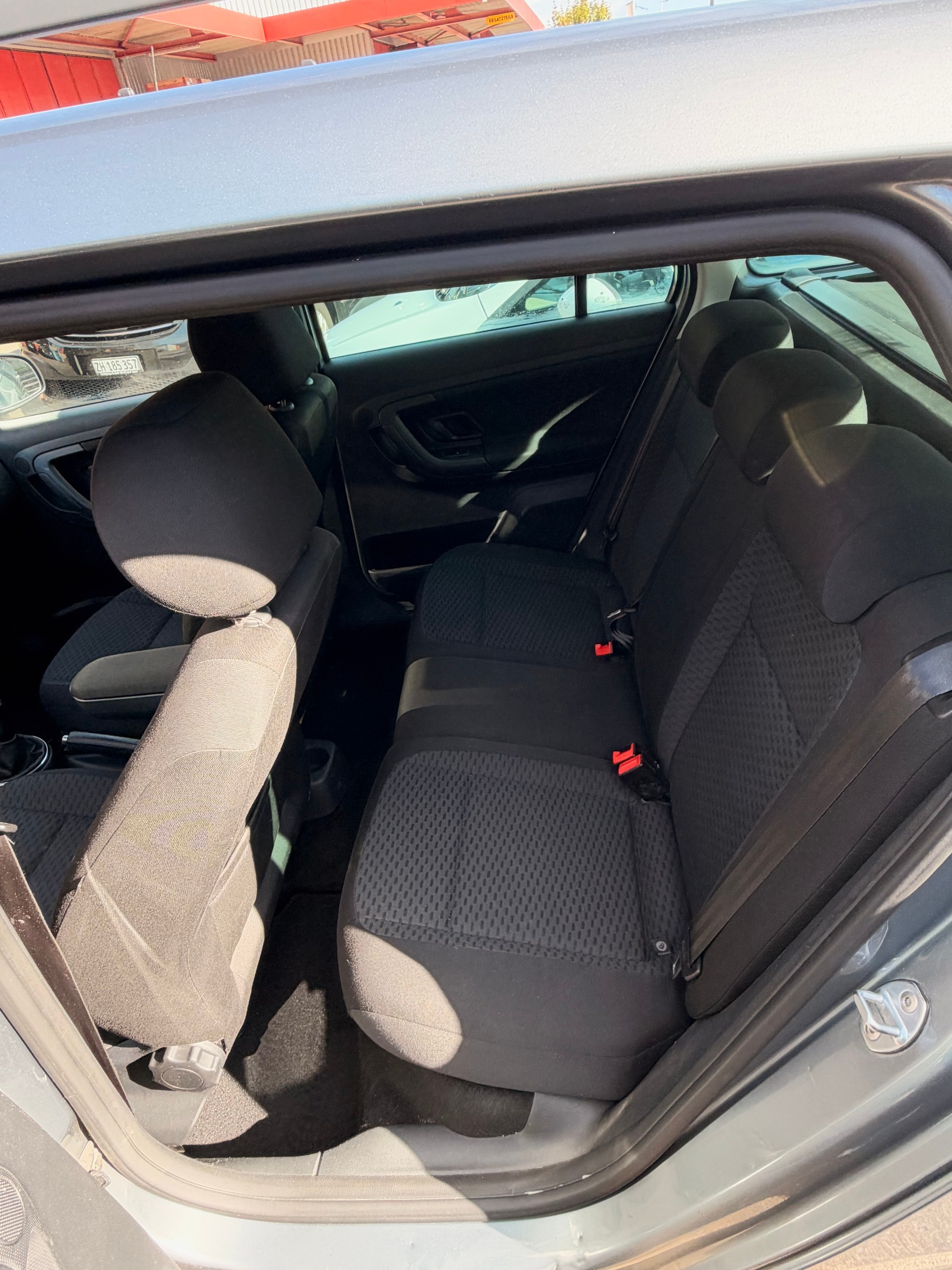 SKODA Fabia 1.2 TSI Ambition Plus-image-5