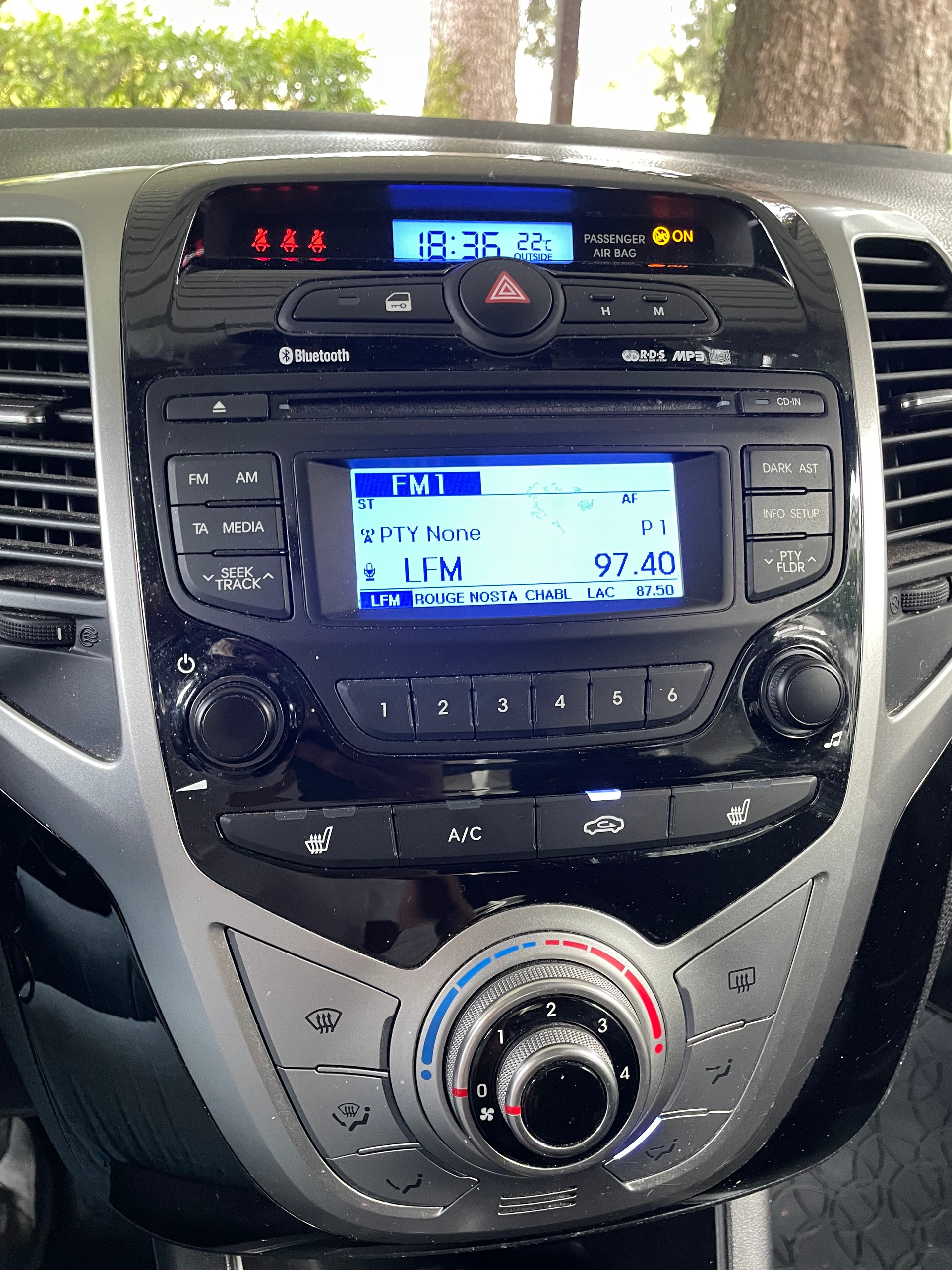 HYUNDAI 1.6 Amplia-image-3