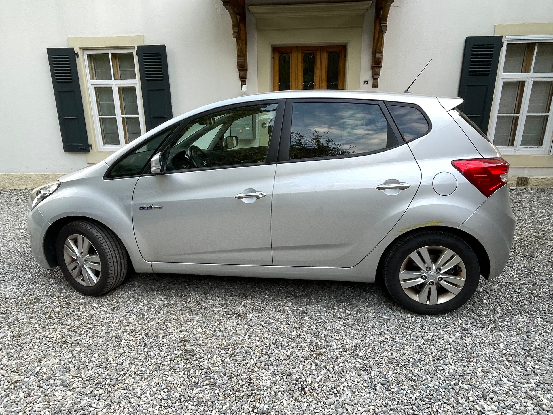 HYUNDAI 1.6 Amplia-image-2